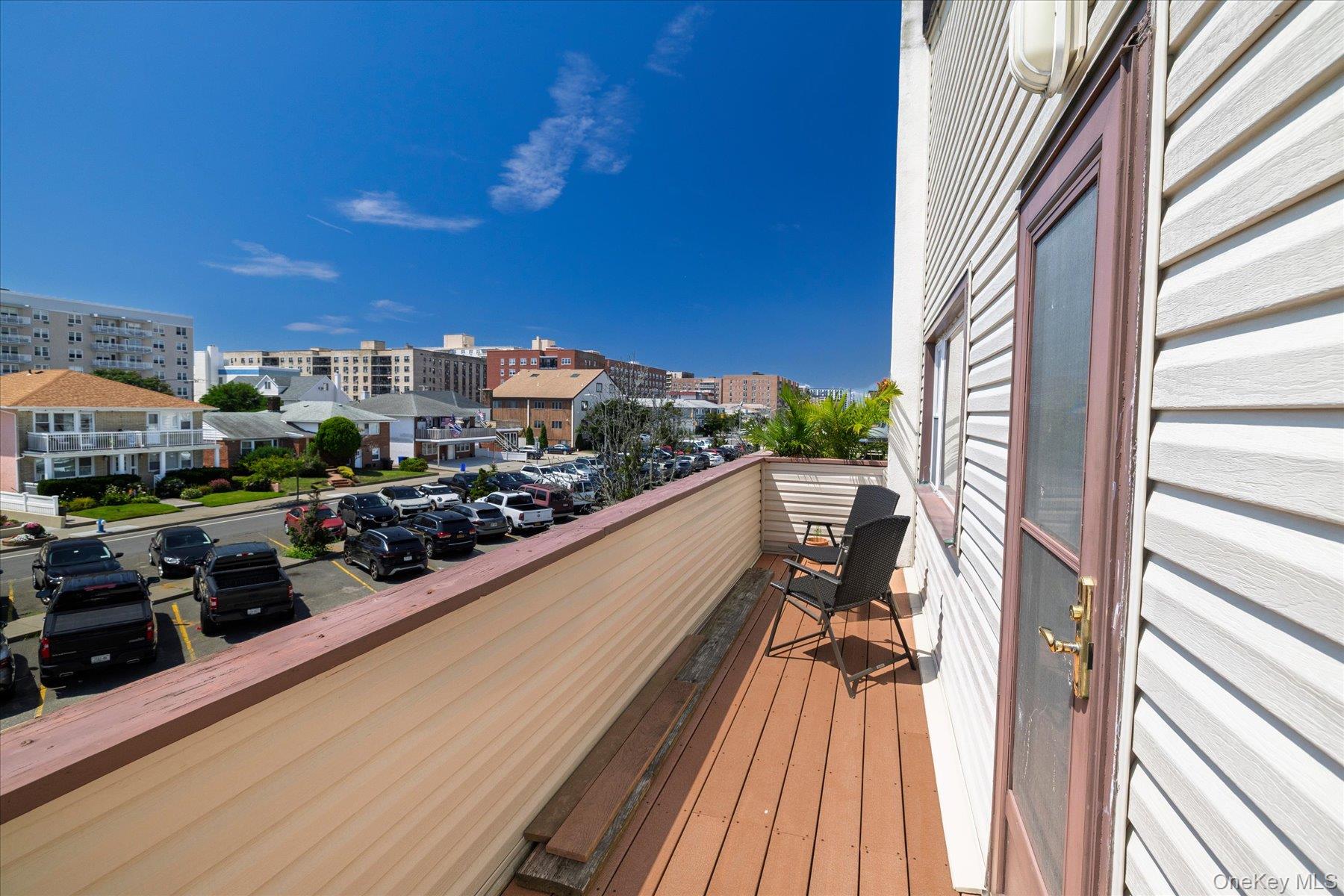 537 E Broadway 201 Property Photo 8