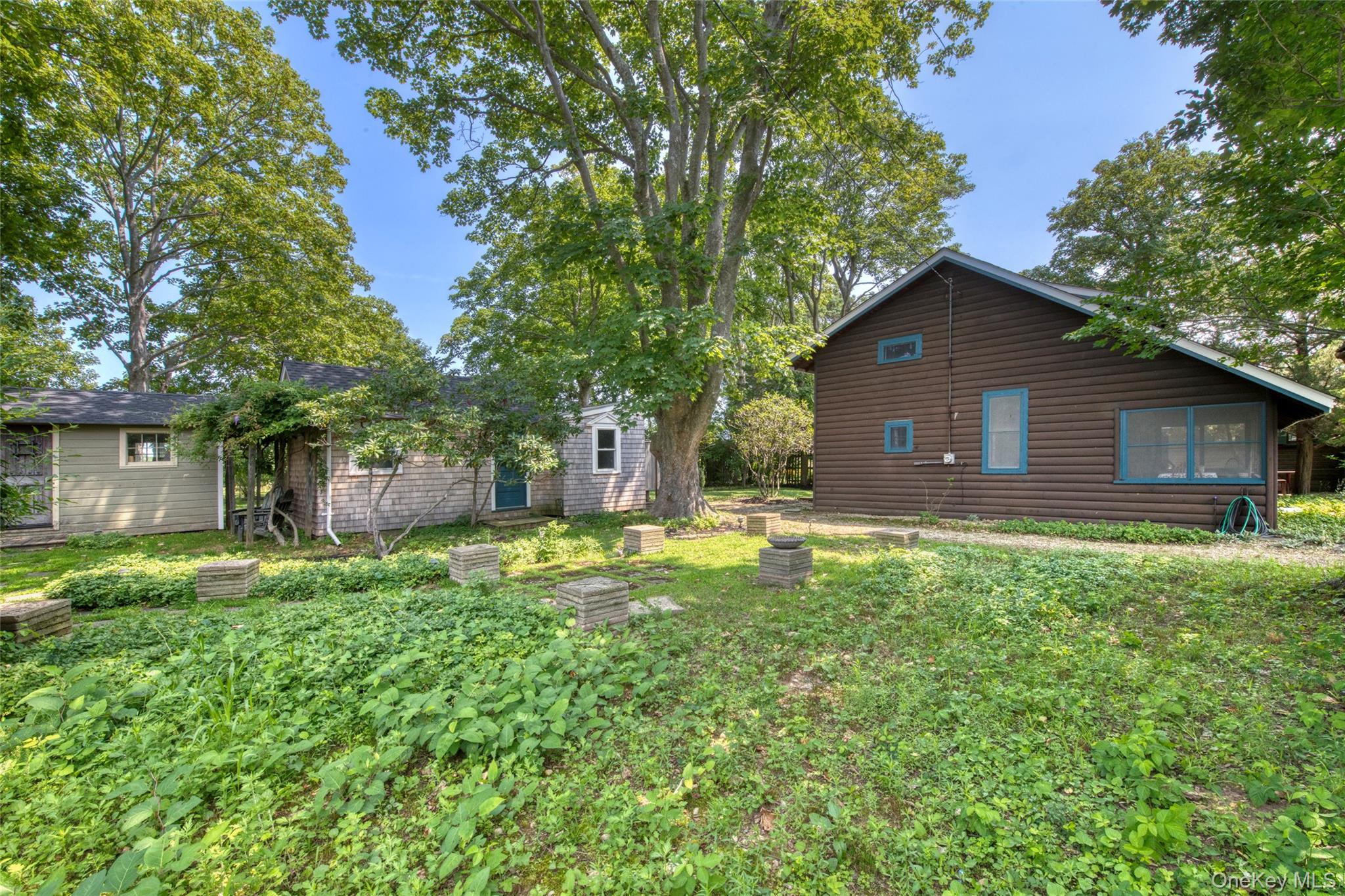 44 (1180) Sound Road Property Photo 4