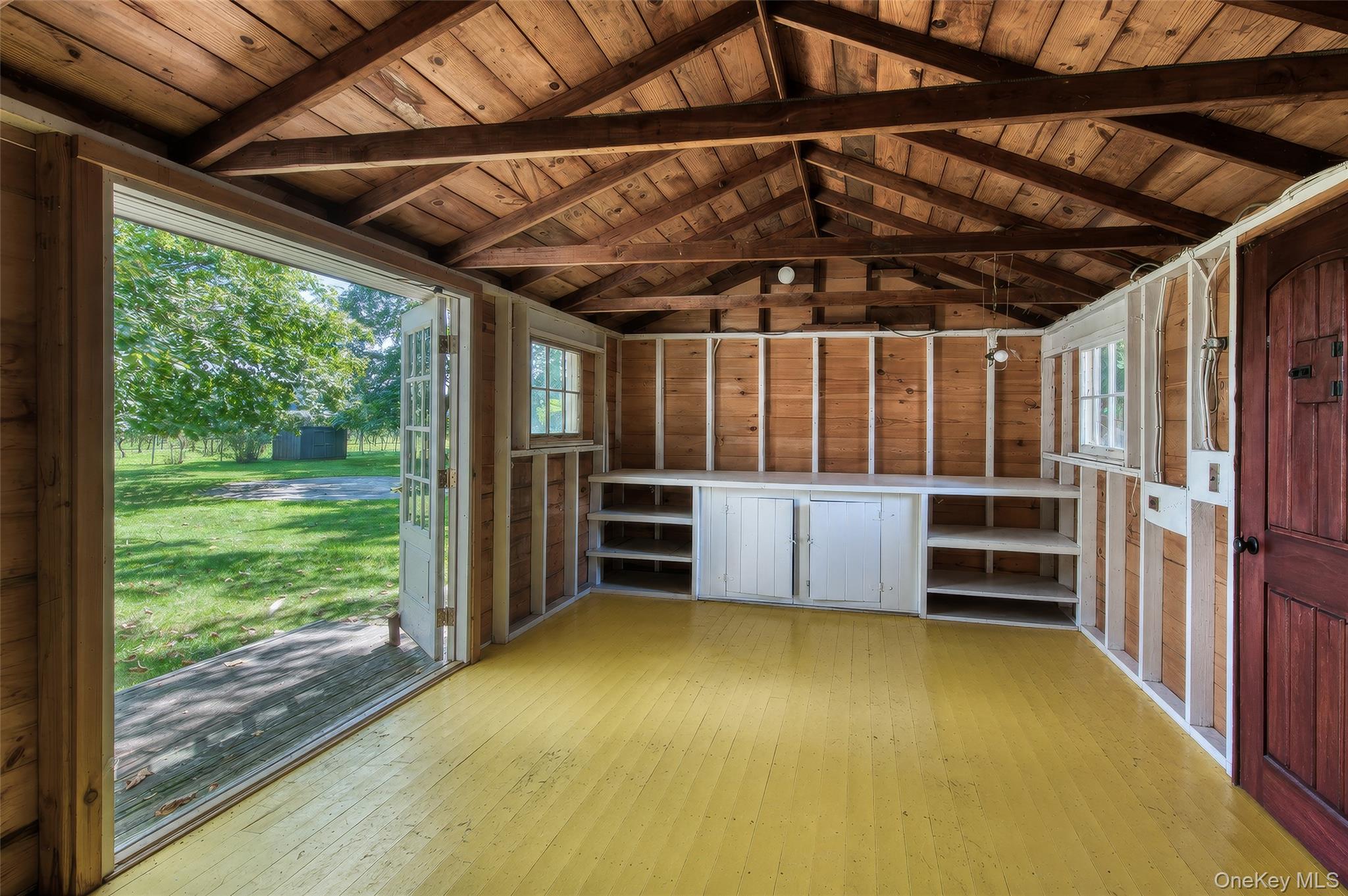 44 (1180) Sound Road Property Photo 12