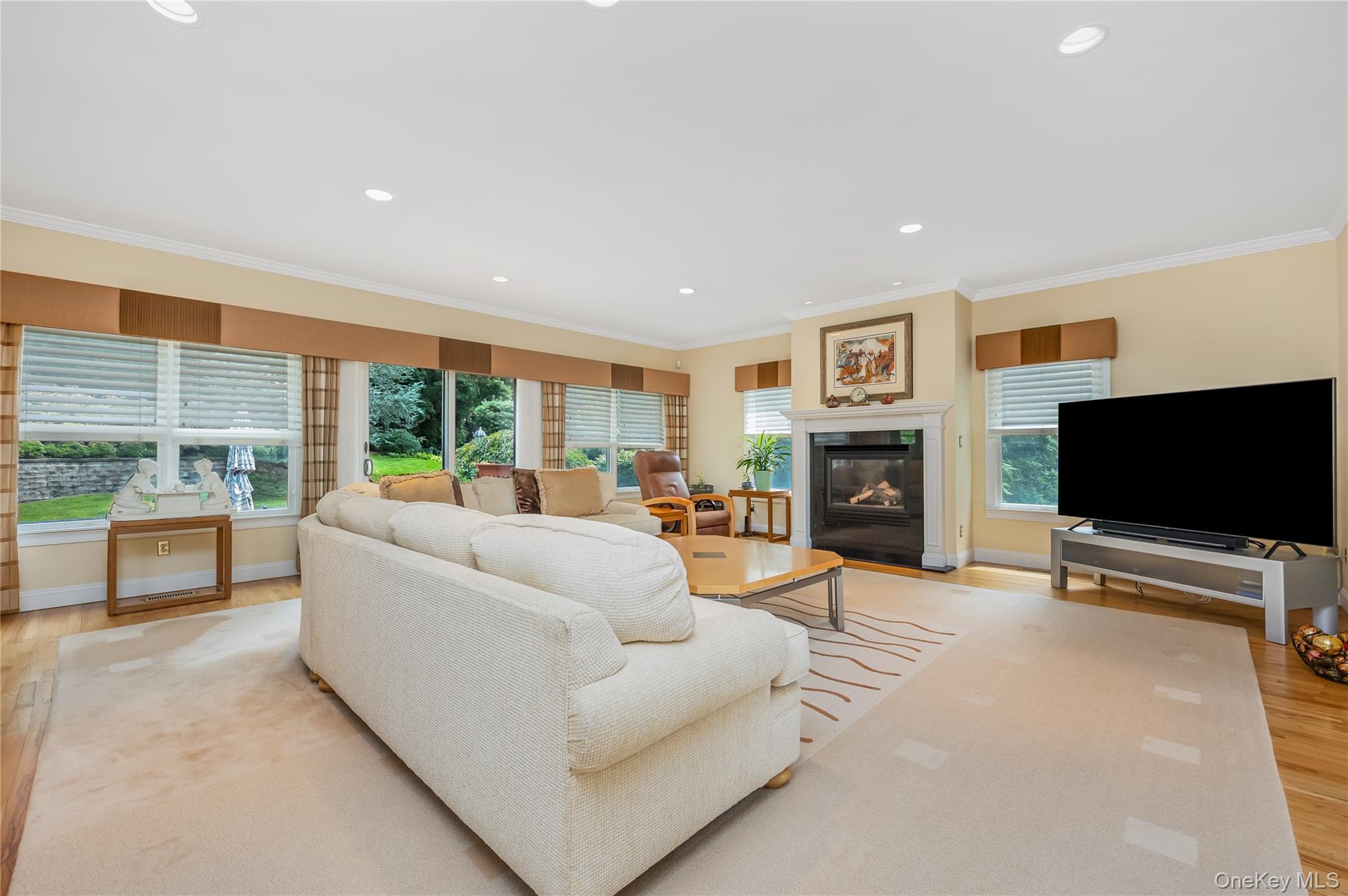 230 Woodbine Avenue Property Photo 15
