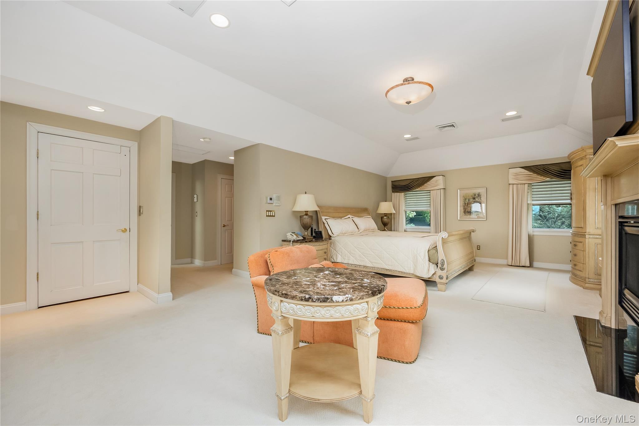 230 Woodbine Avenue Property Photo 28