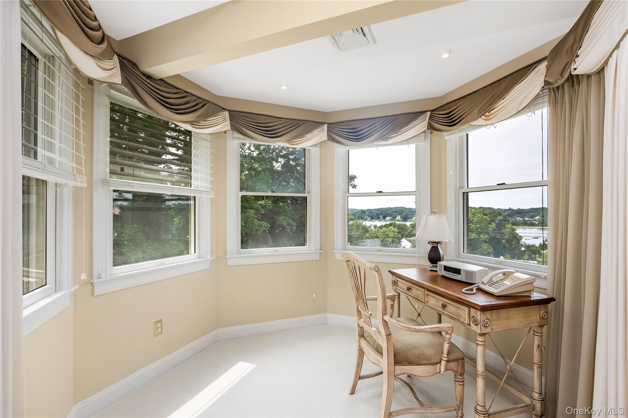 230 Woodbine Avenue Property Photo 31