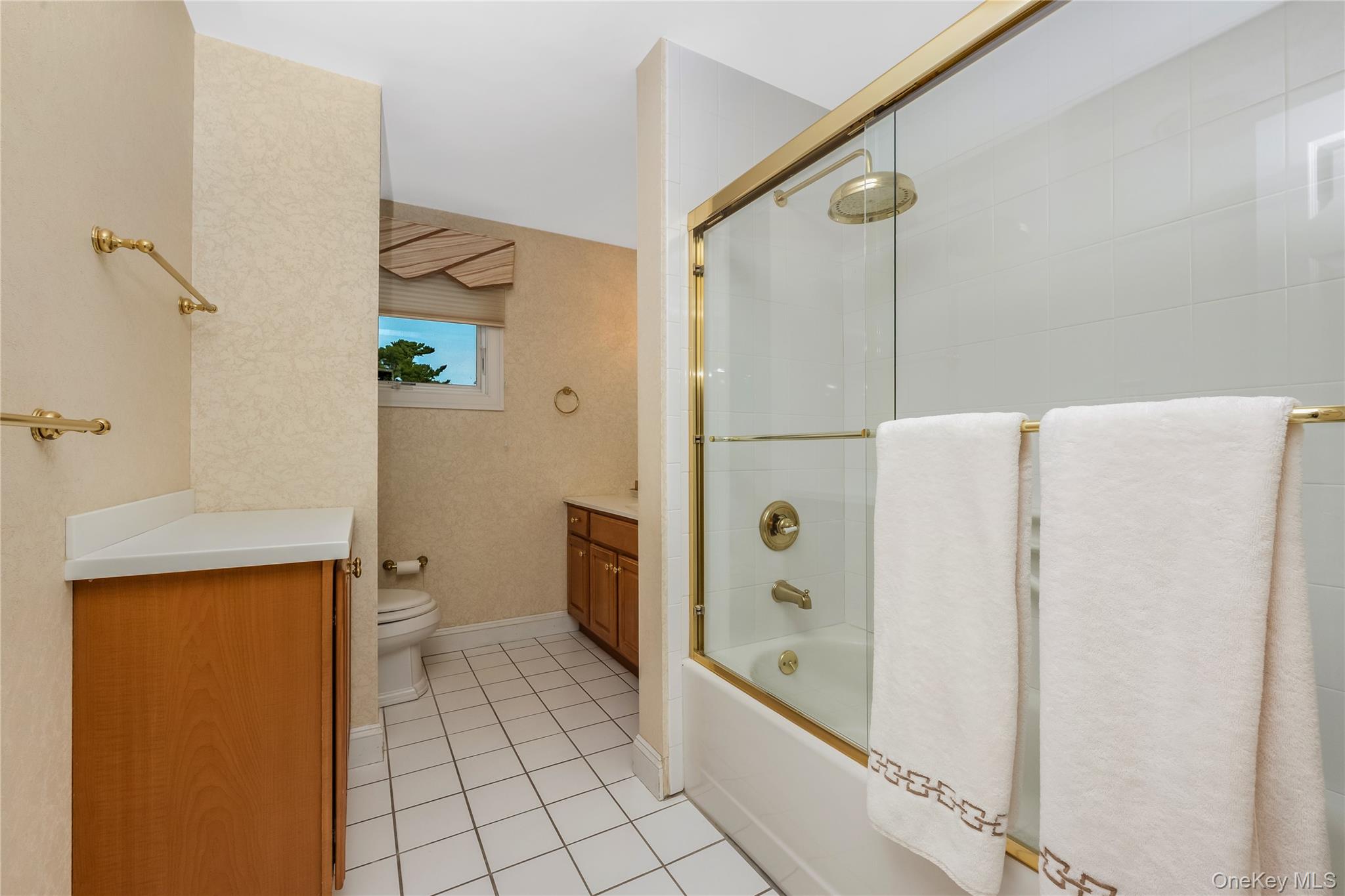 230 Woodbine Avenue Property Photo 37