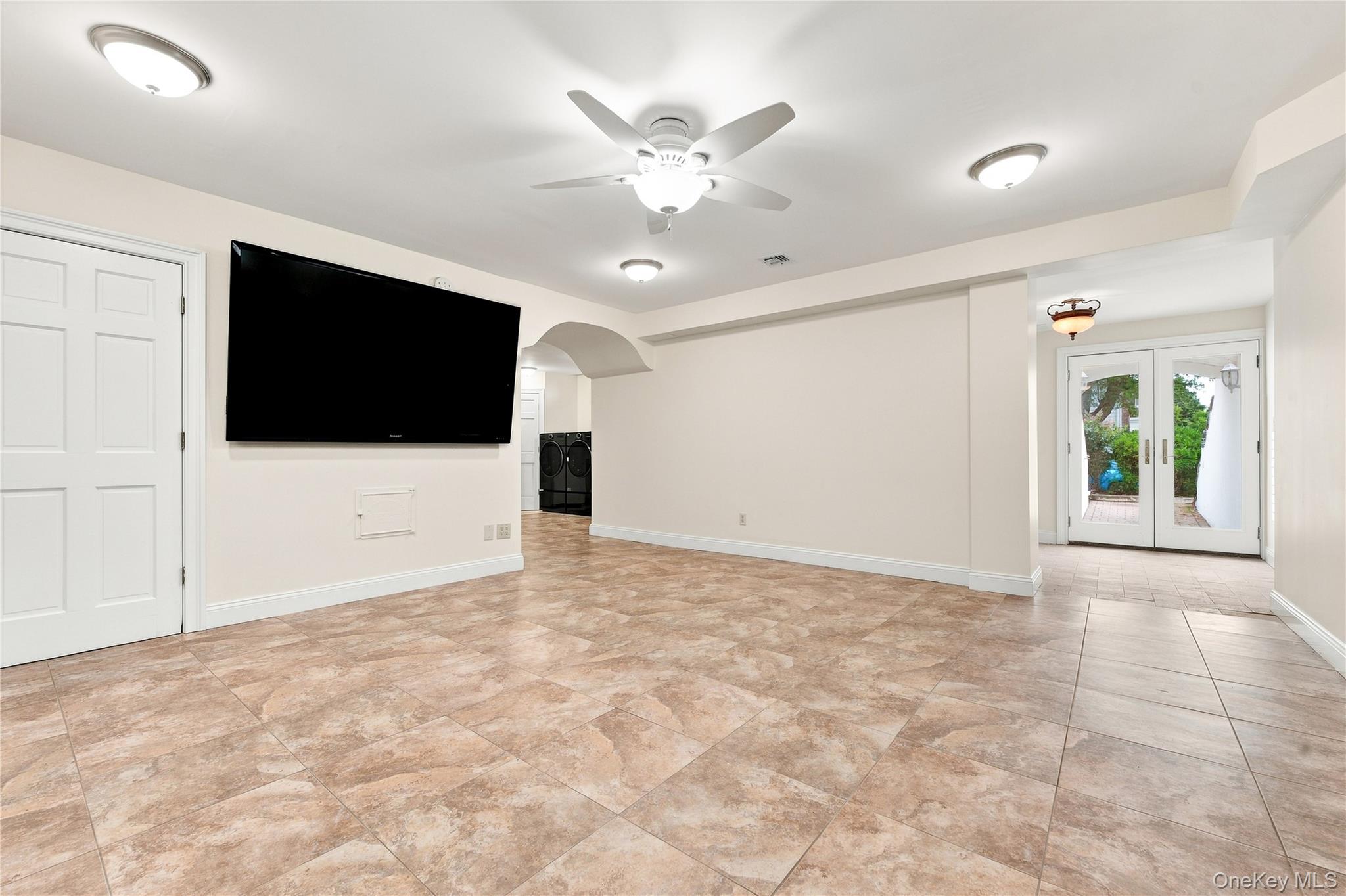 3340 157th Street Property Photo 13