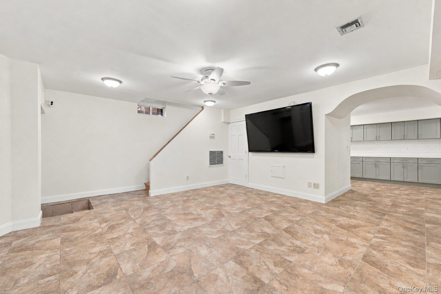 3340 157th Street Property Photo 14