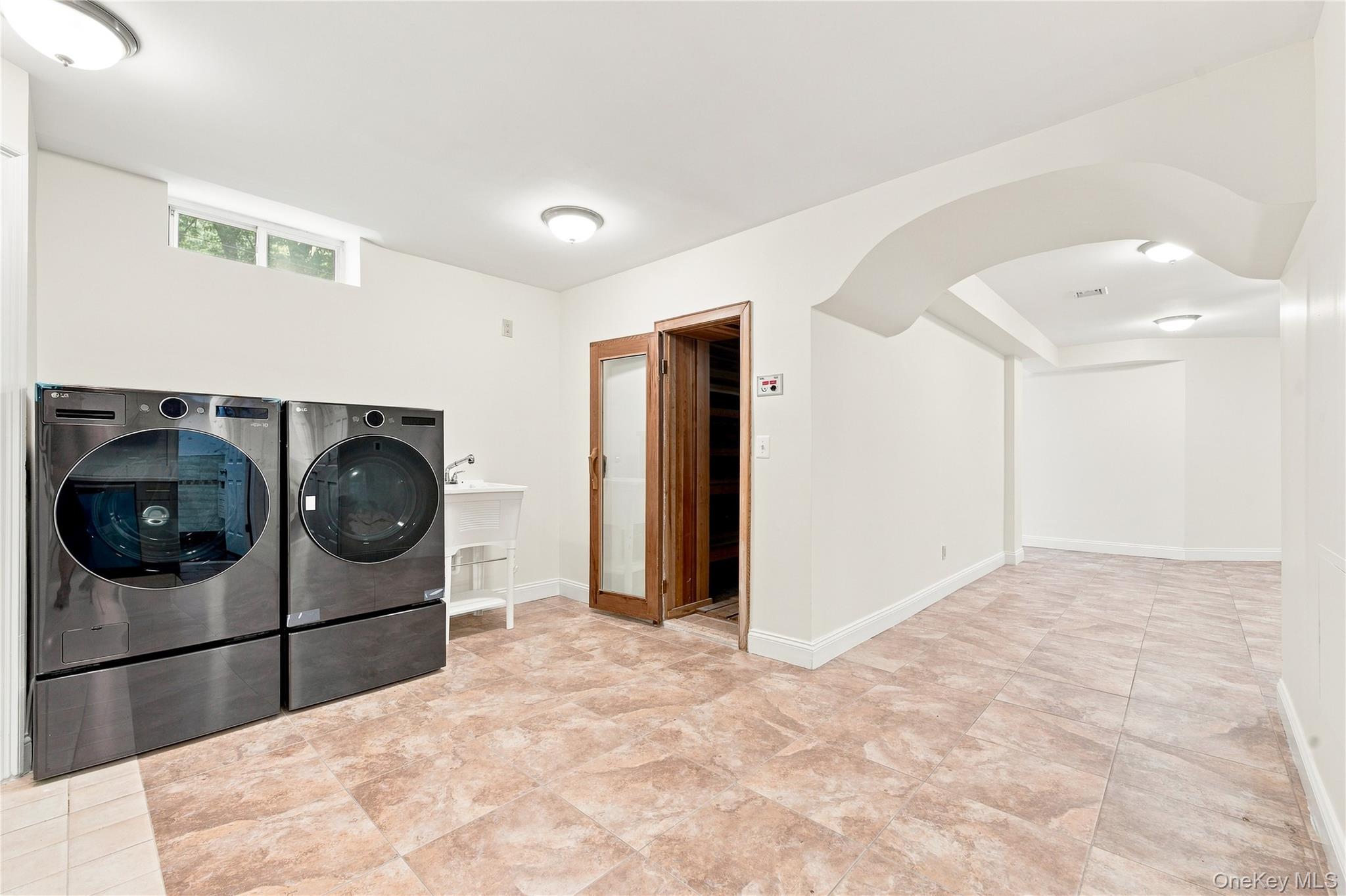 3340 157th Street Property Photo 18