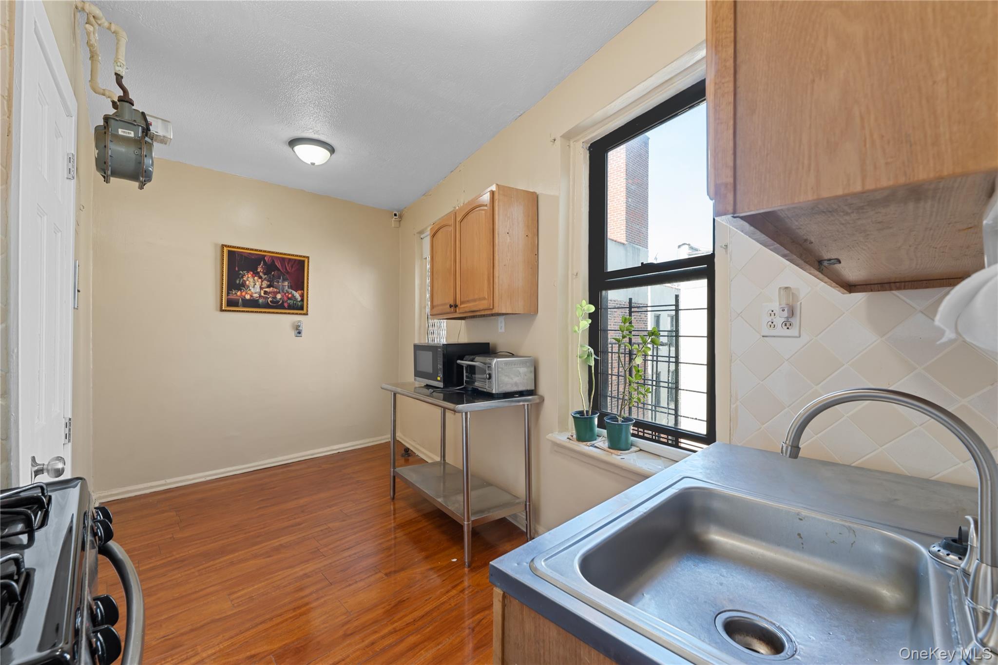941 Jerome Avenue 11g Property Photo 5