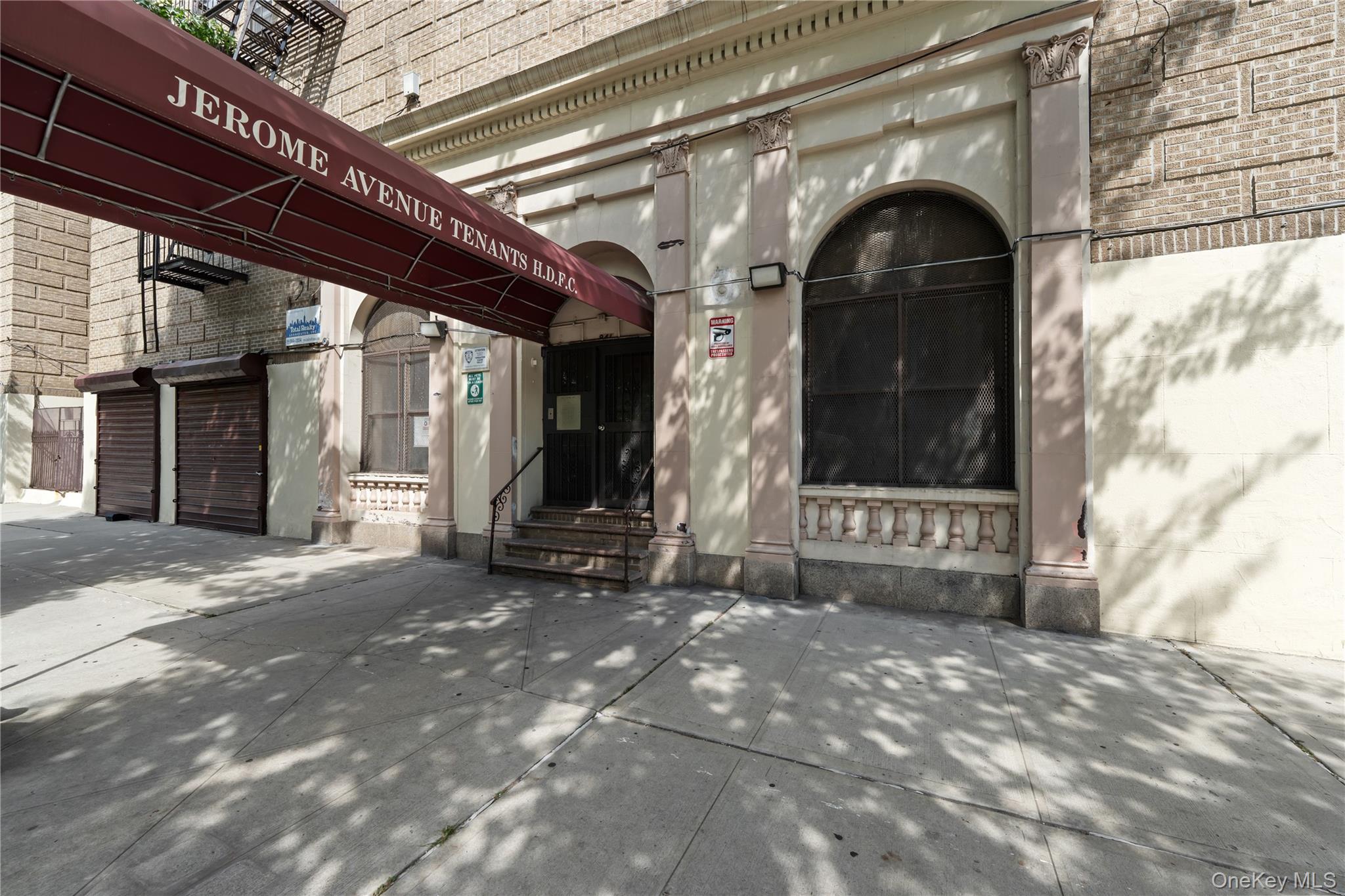 941 Jerome Avenue 11g Property Photo 12
