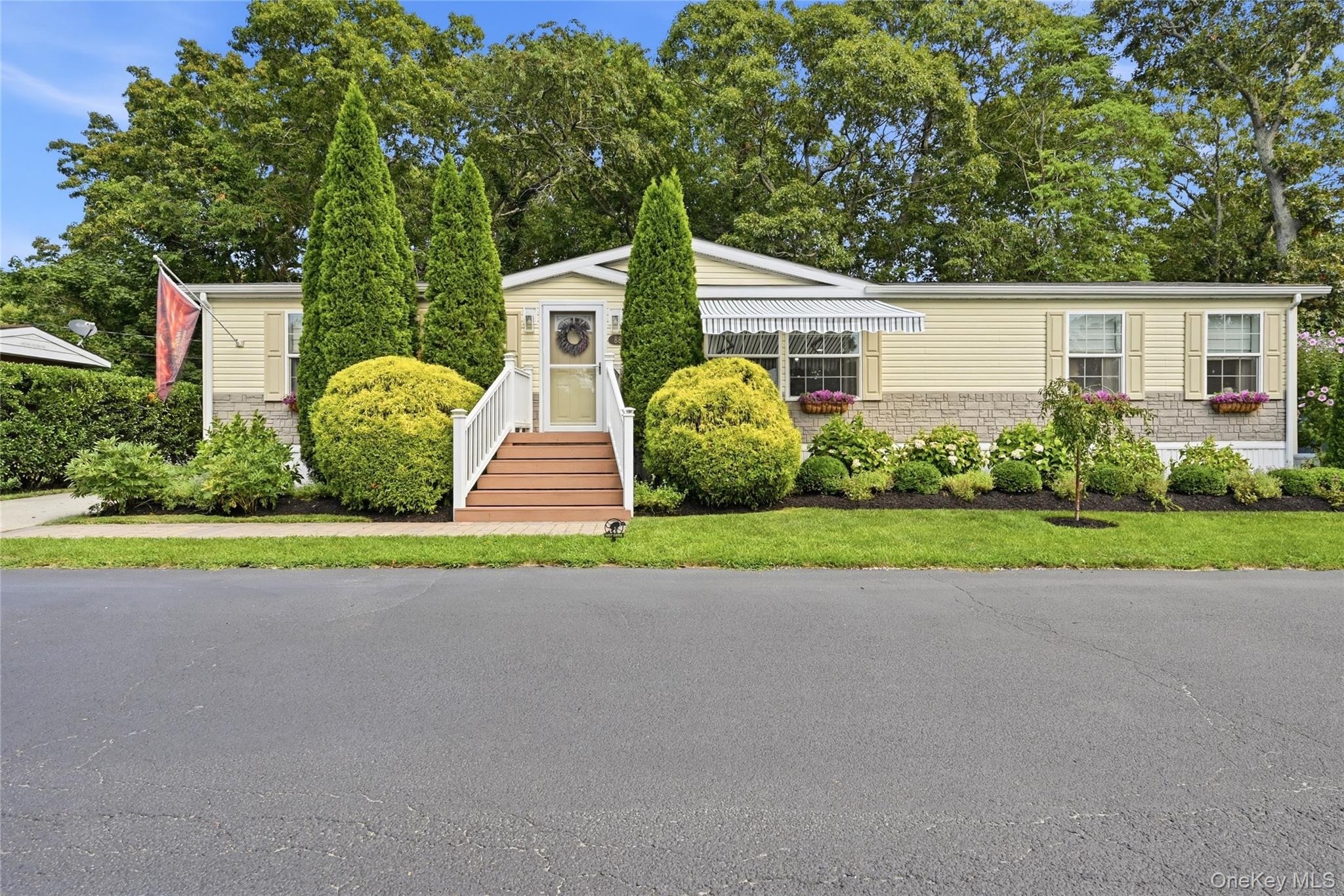 37 Unit 88 Hubbard Avenue 88 Property Photo 1