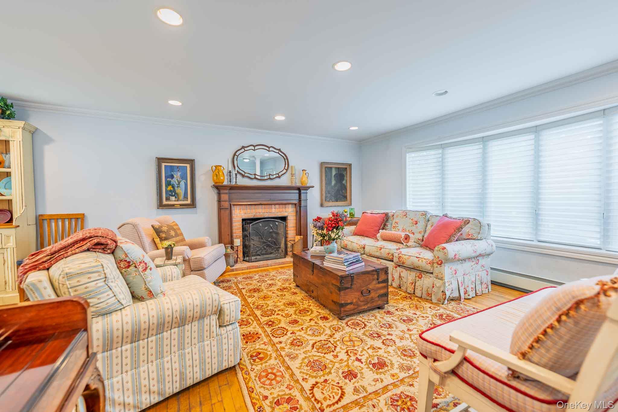 19 Howland Road Property Photo 6