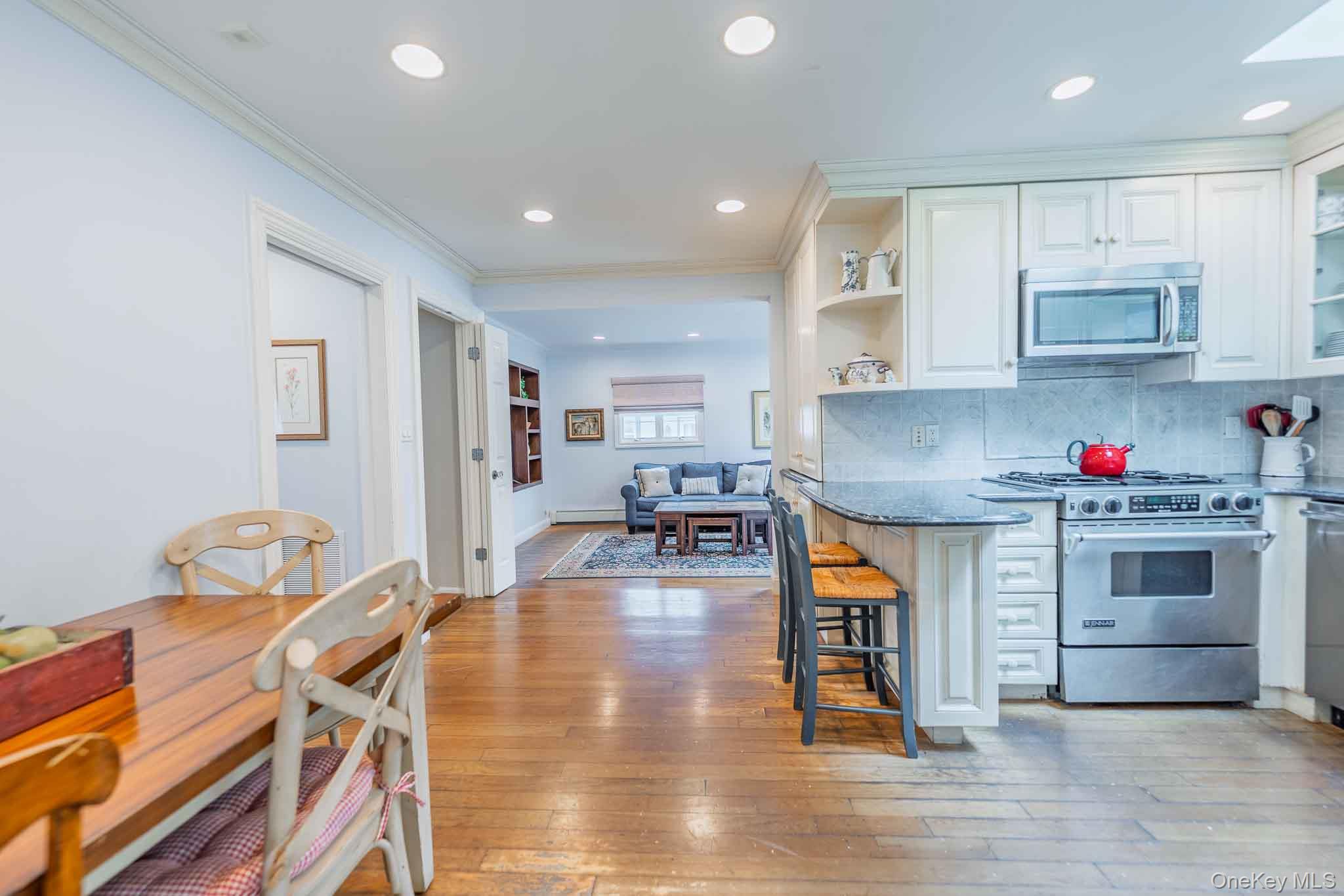 19 Howland Road Property Photo 8