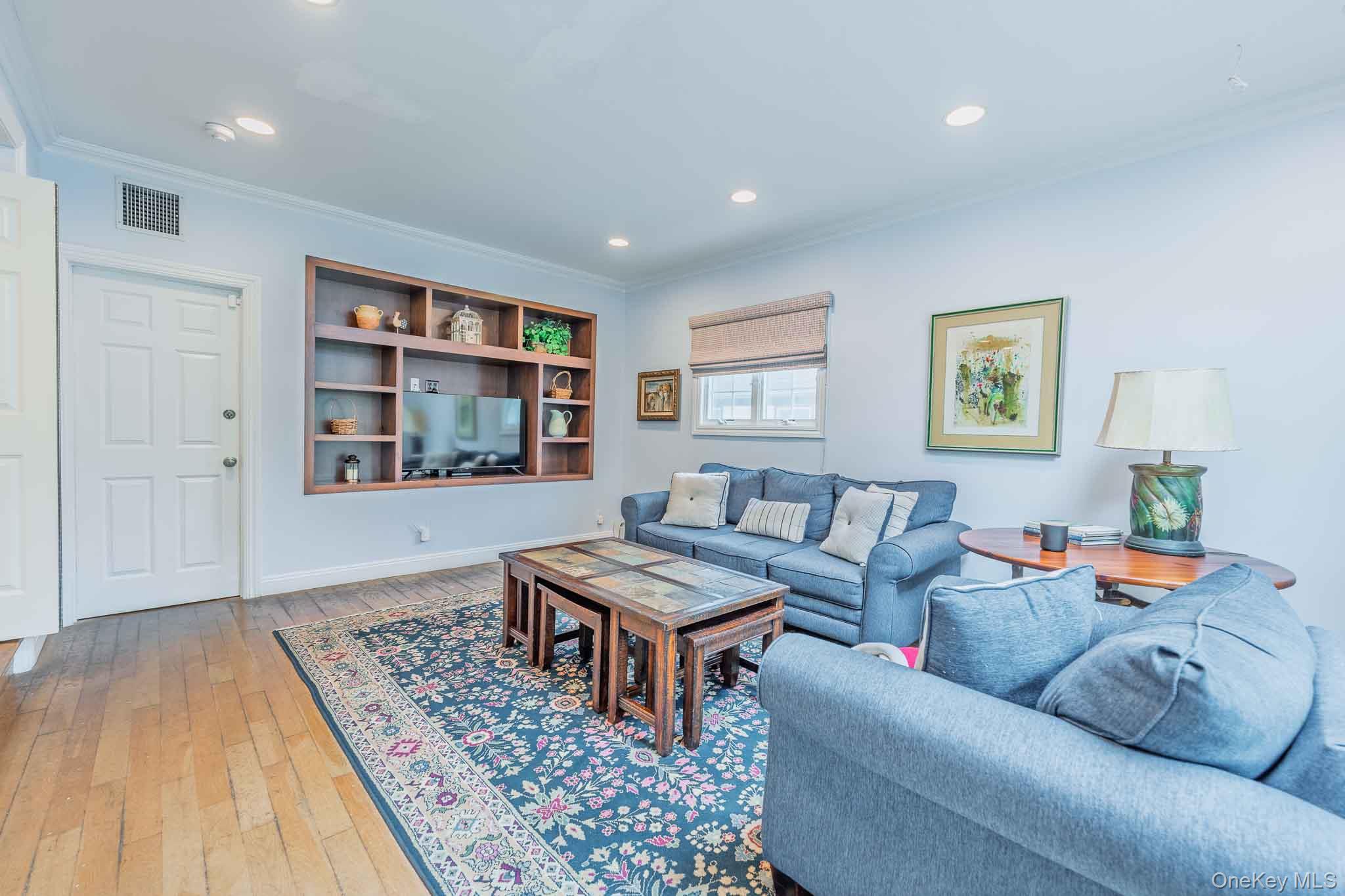 19 Howland Road Property Photo 13