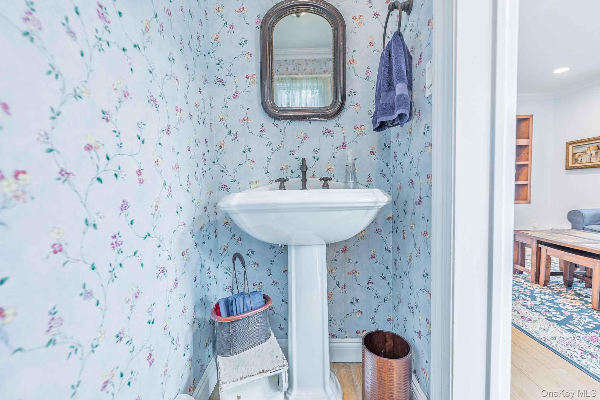 19 Howland Road Property Photo 14