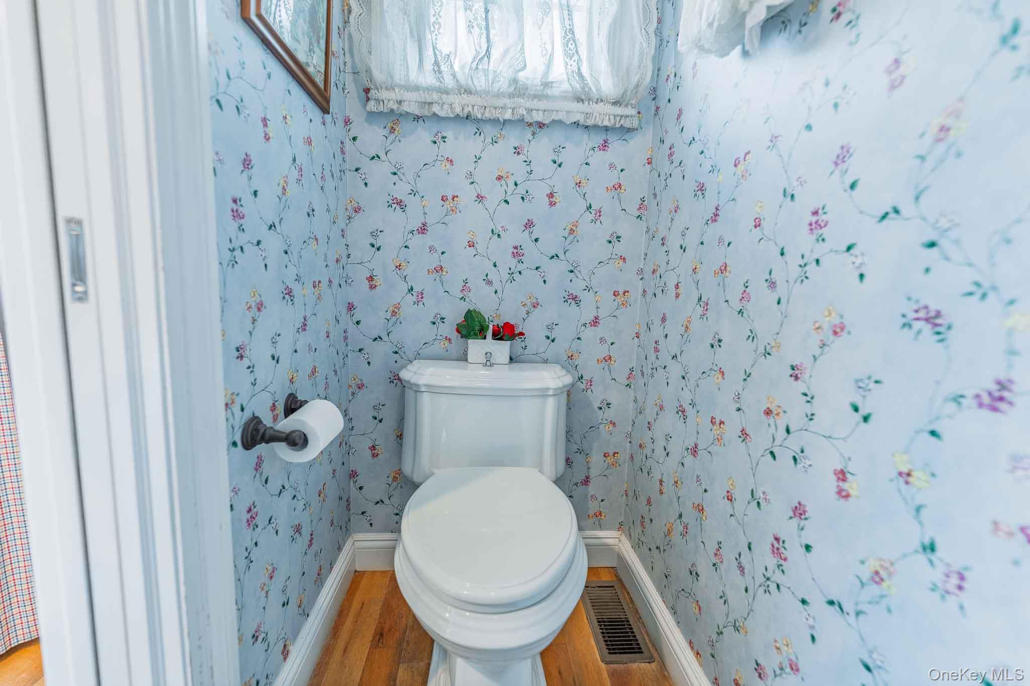 19 Howland Road Property Photo 15