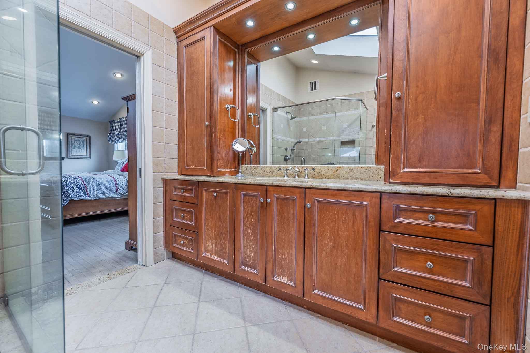19 Howland Road Property Photo 20