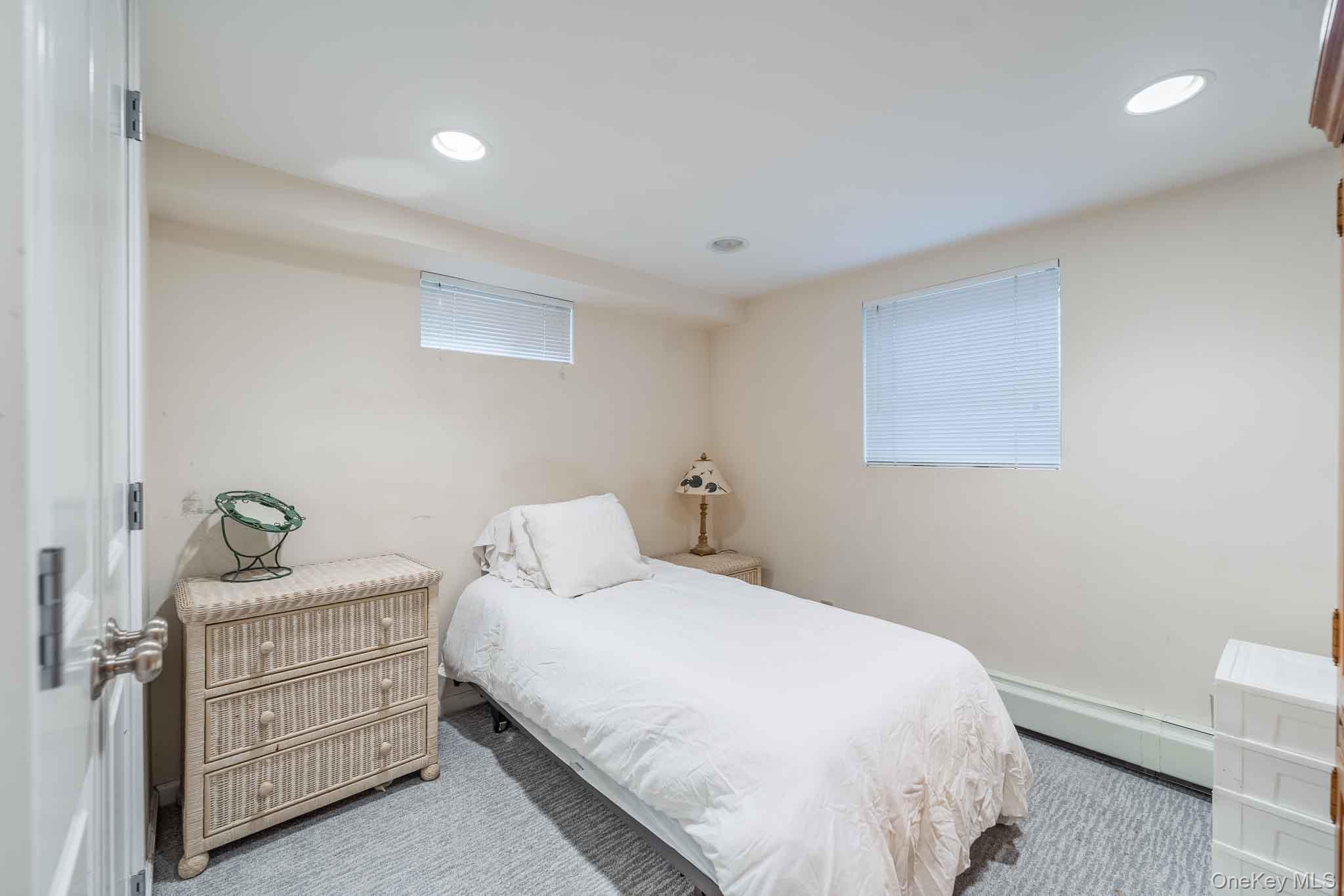 19 Howland Road Property Photo 27