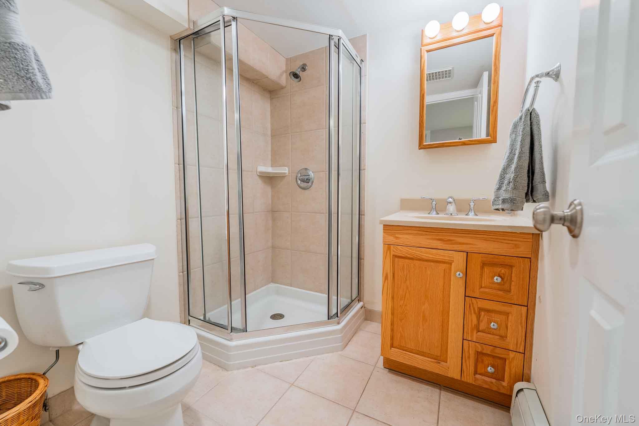 19 Howland Road Property Photo 28