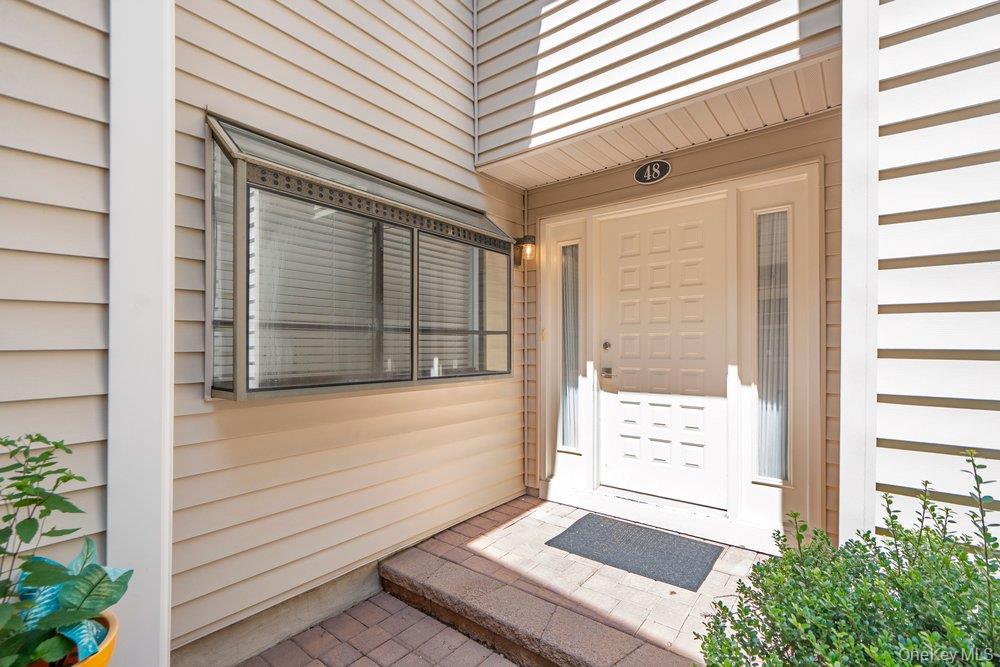 48 Chestnut Lane Property Photo 3