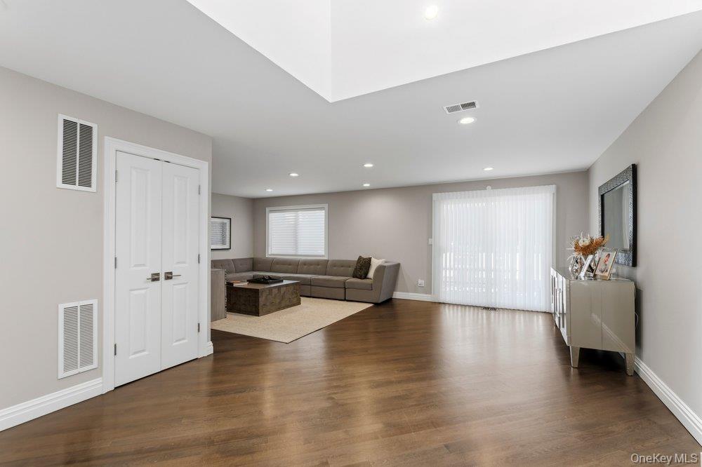 48 Chestnut Lane Property Photo 8