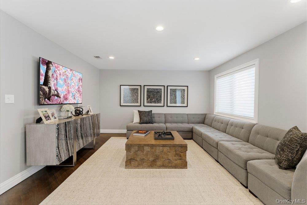 48 Chestnut Lane Property Photo 12