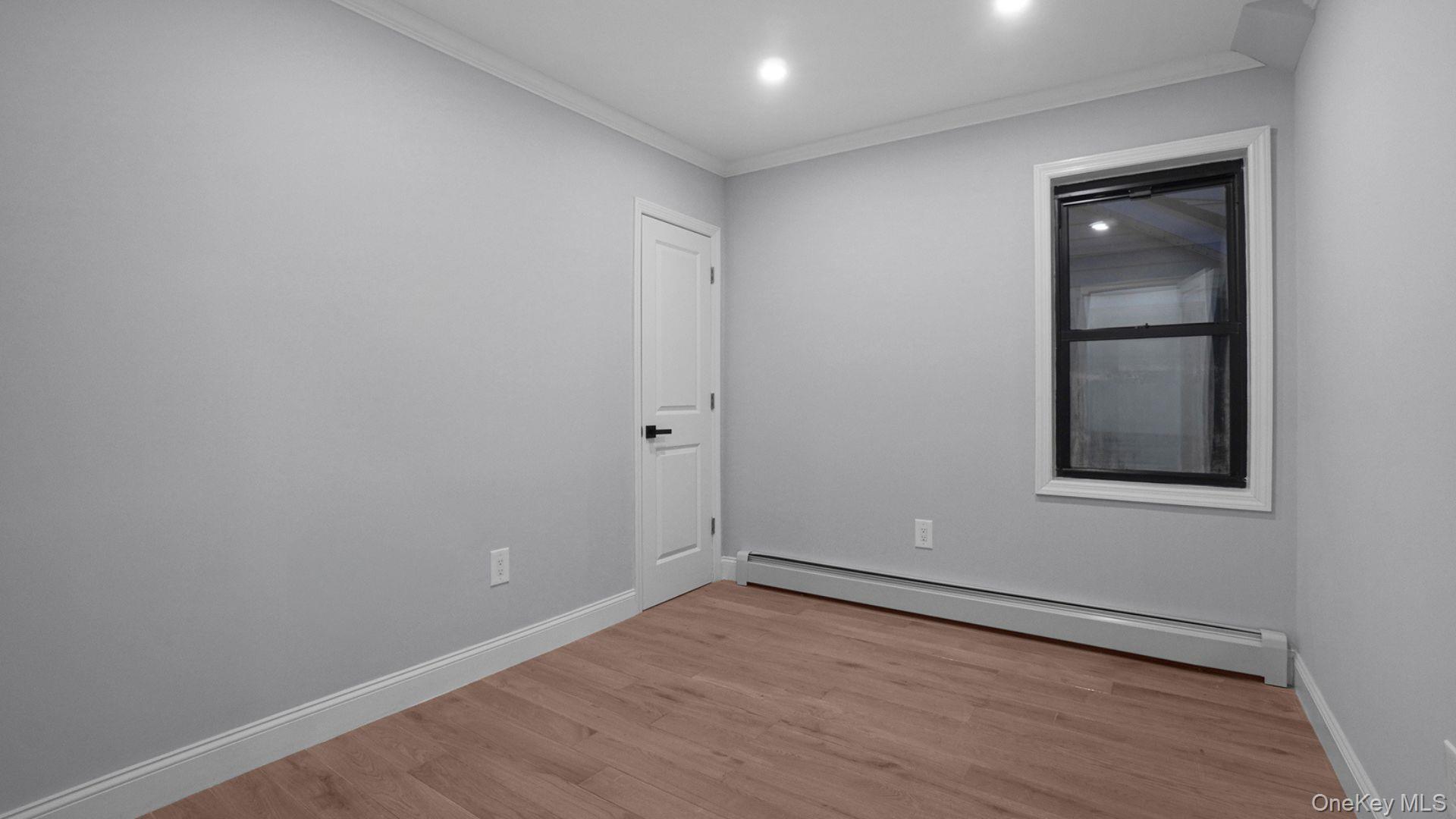 128 E 238th Street Property Photo 14