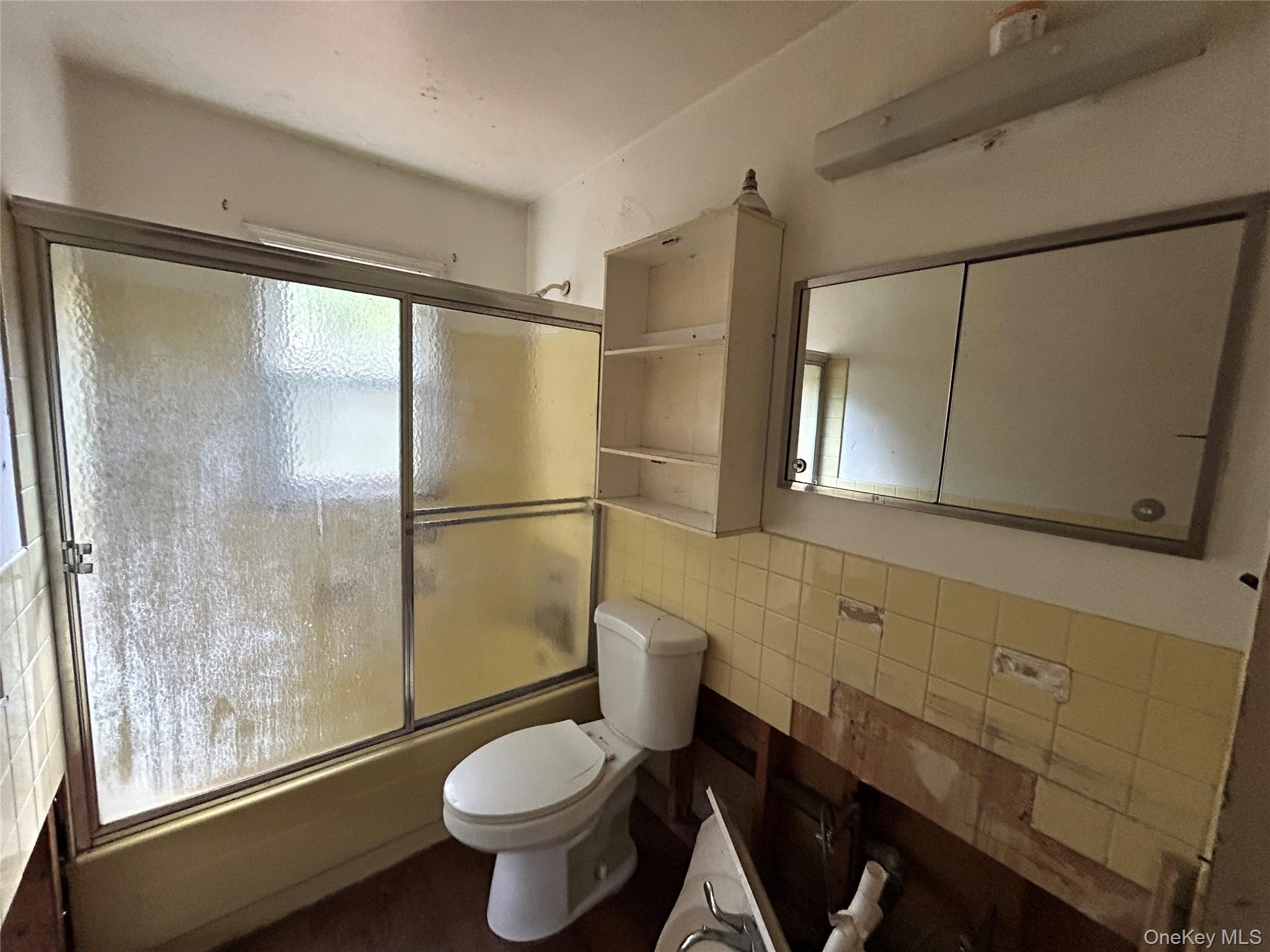 142 New York Avenue Property Photo 7