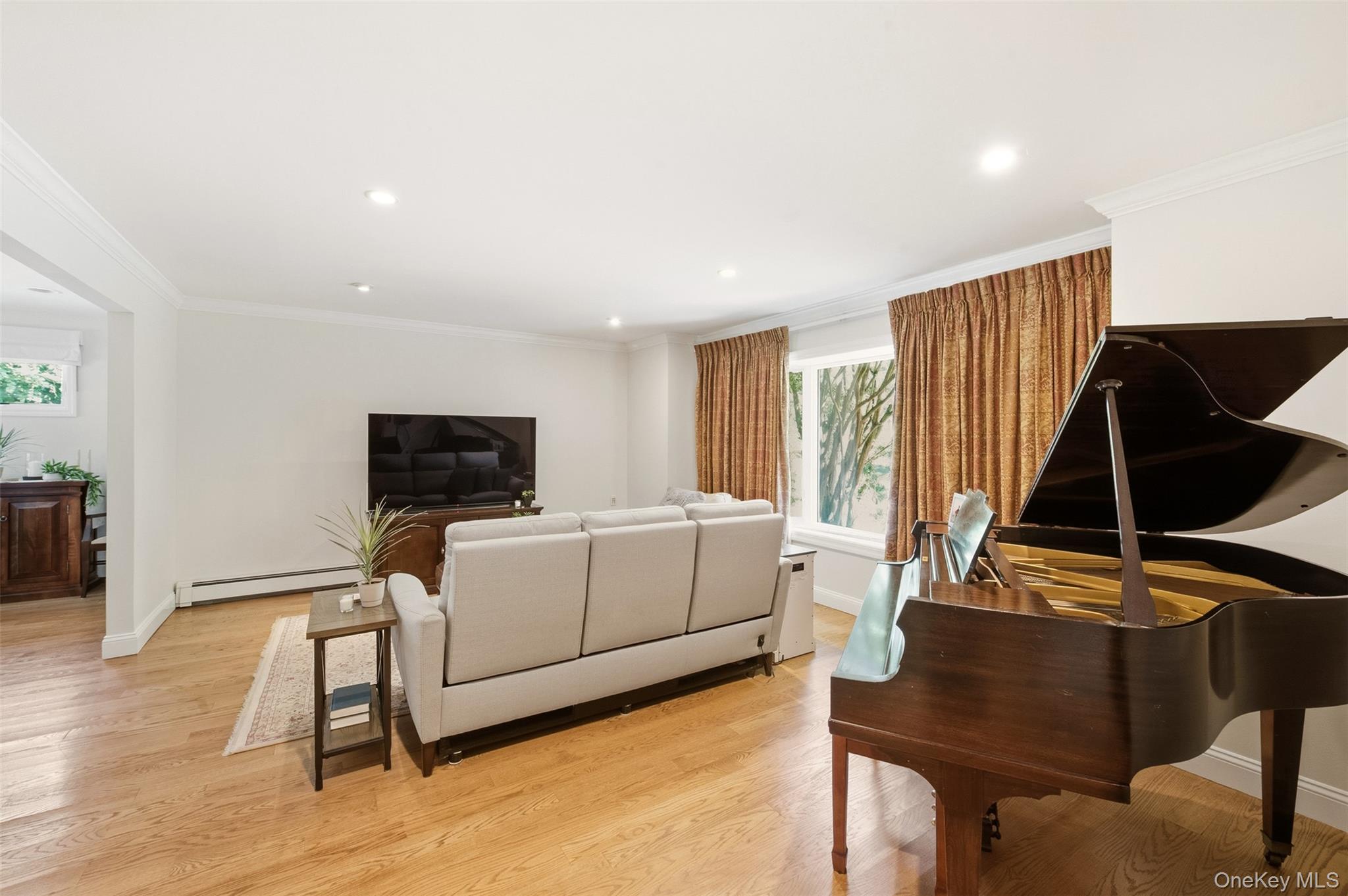 8 Clayton Drive Property Photo 8