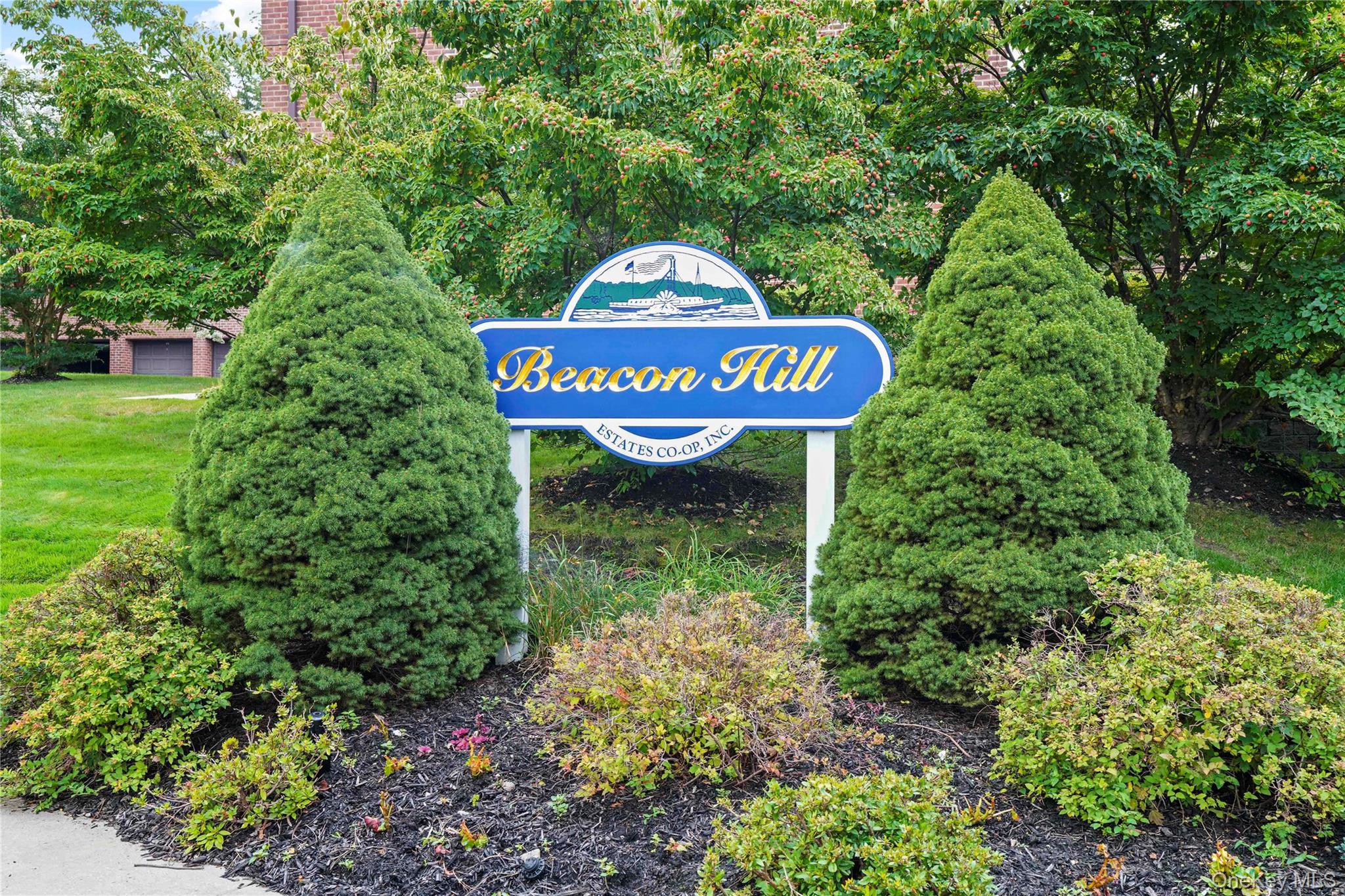113 Beacon Hill Dr E25 Property Photo 1