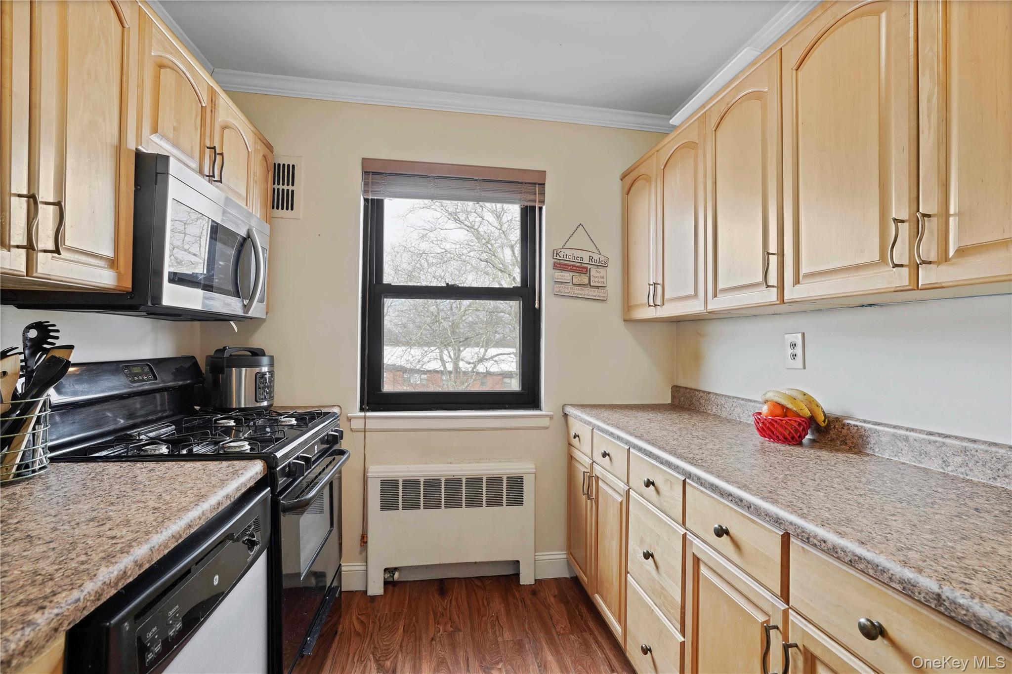 113 Beacon Hill Dr E25 Property Photo 9