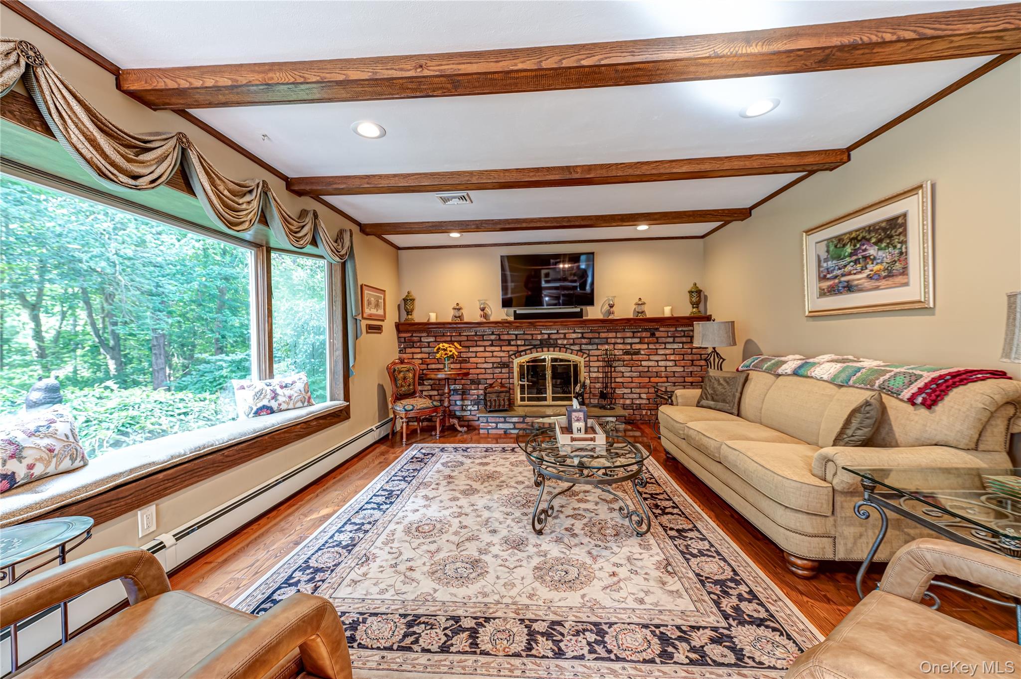 14 Breeze Hill Road Property Photo 8