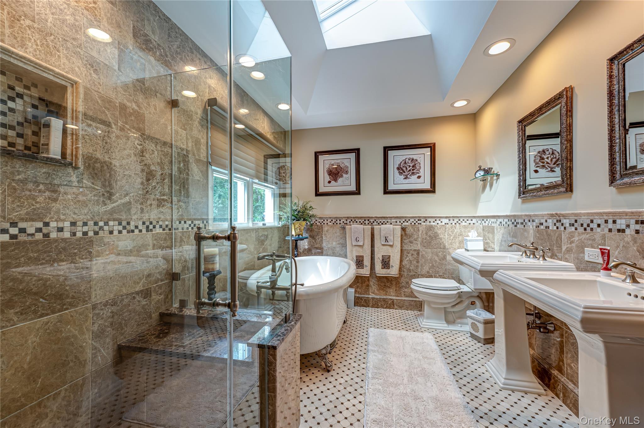 14 Breeze Hill Road Property Photo 17