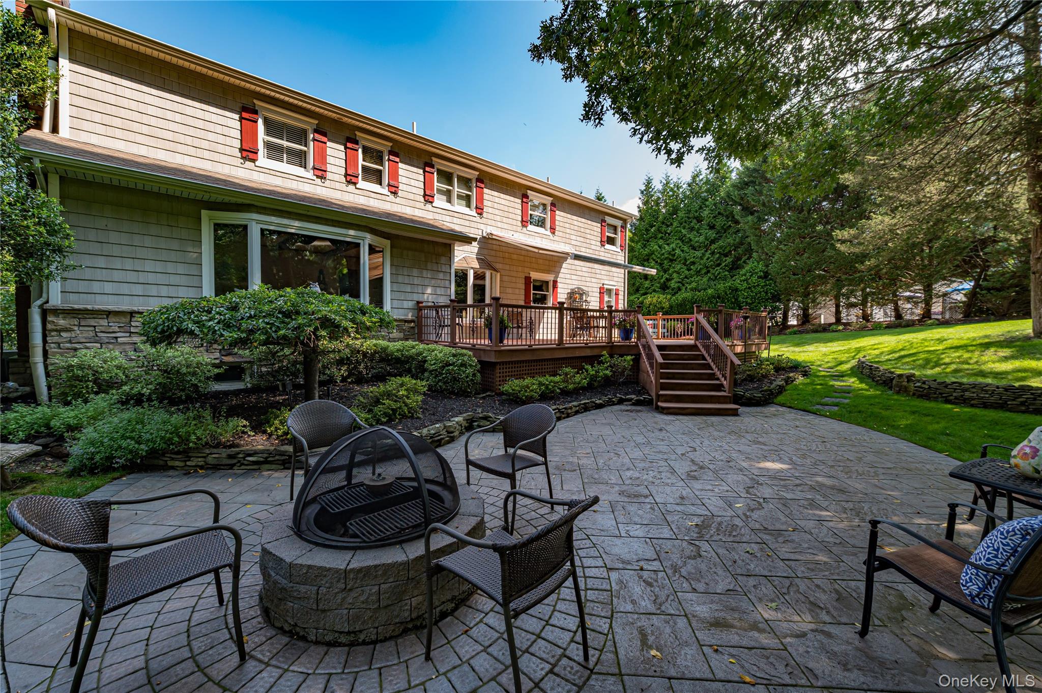14 Breeze Hill Road Property Photo 28