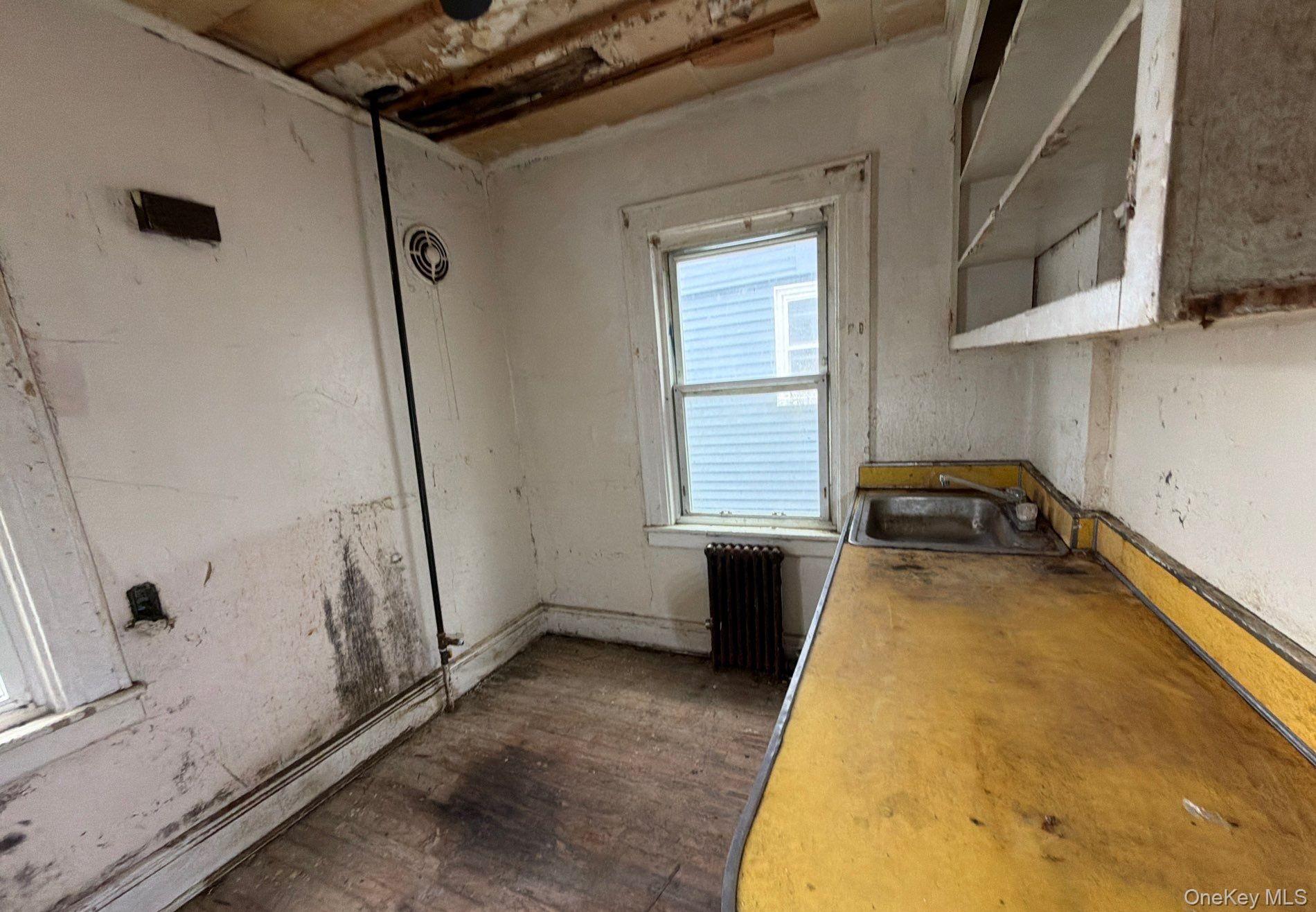 102-09 216th Street Property Photo 8