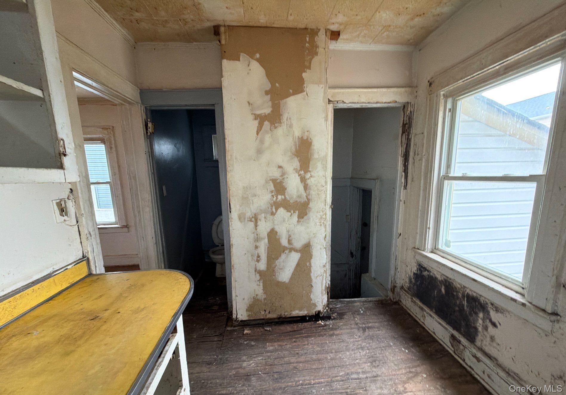 102-09 216th Street Property Photo 9