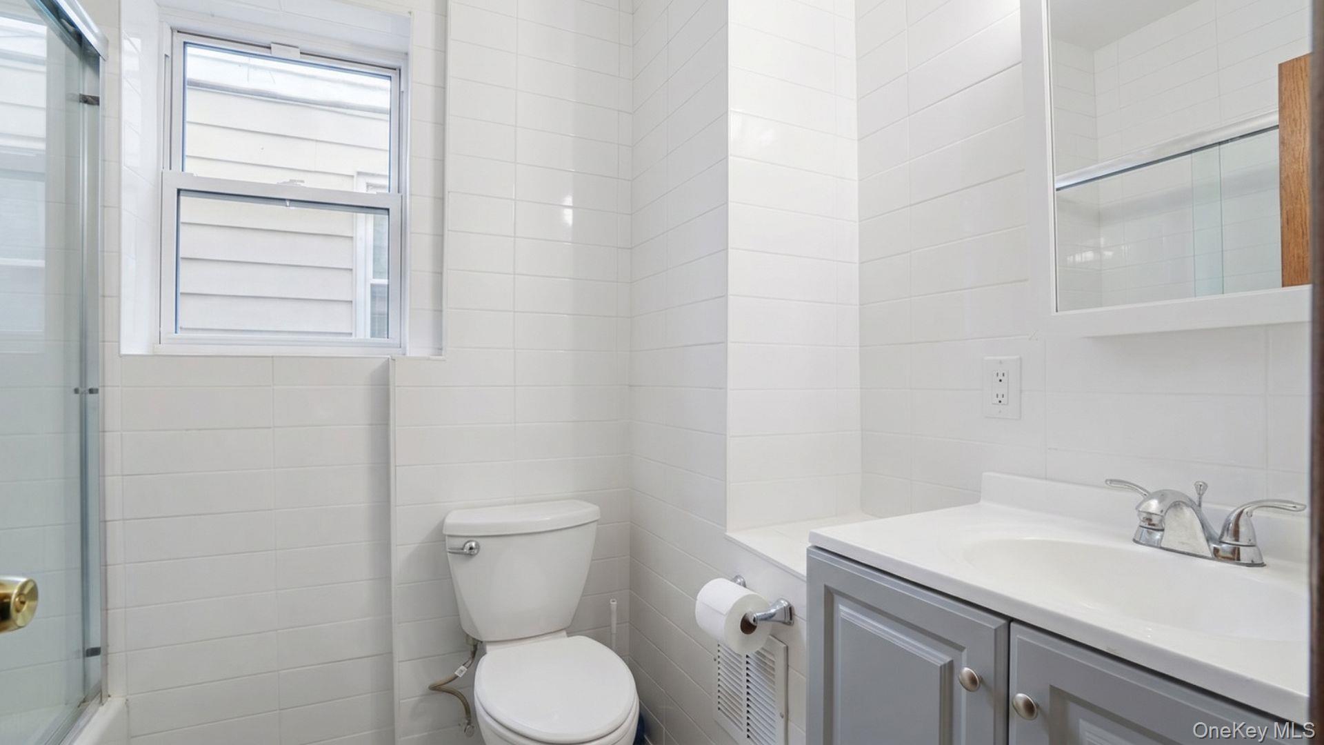 414 E 182nd Street Property Photo 16