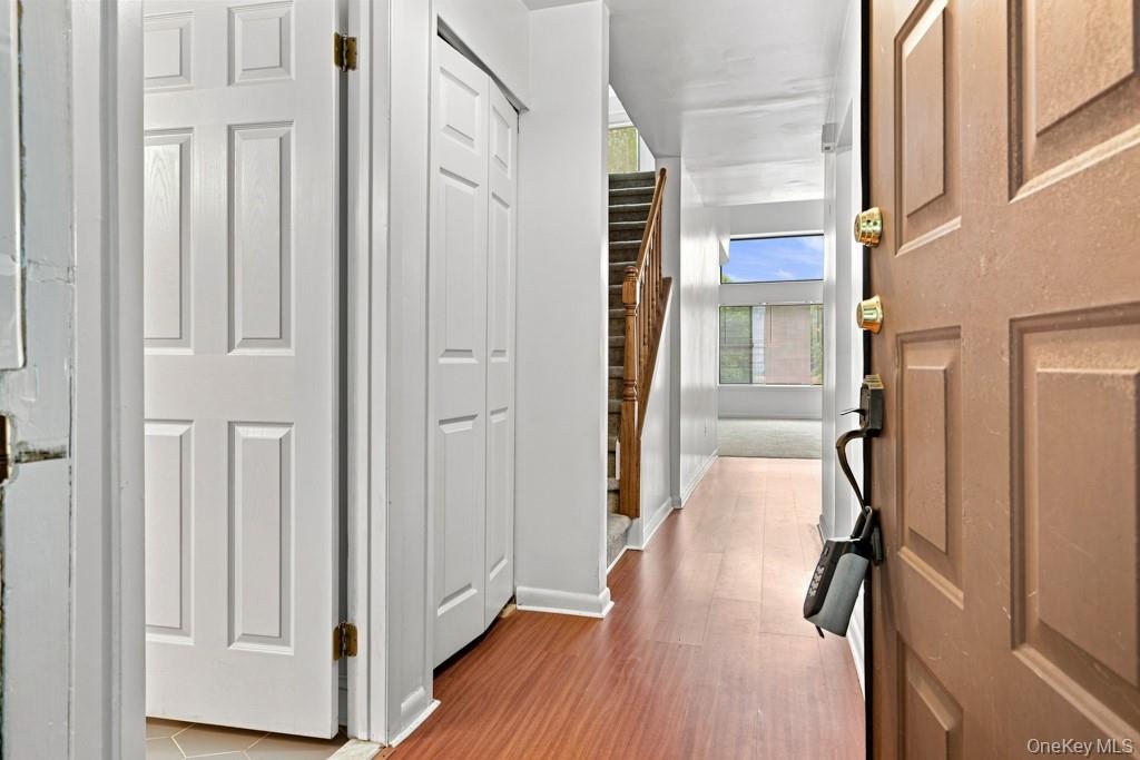 352 N Greeley Avenue Property Photo 1