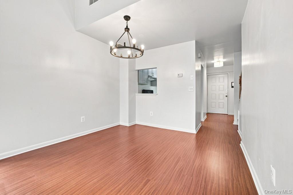 352 N Greeley Avenue Property Photo 11