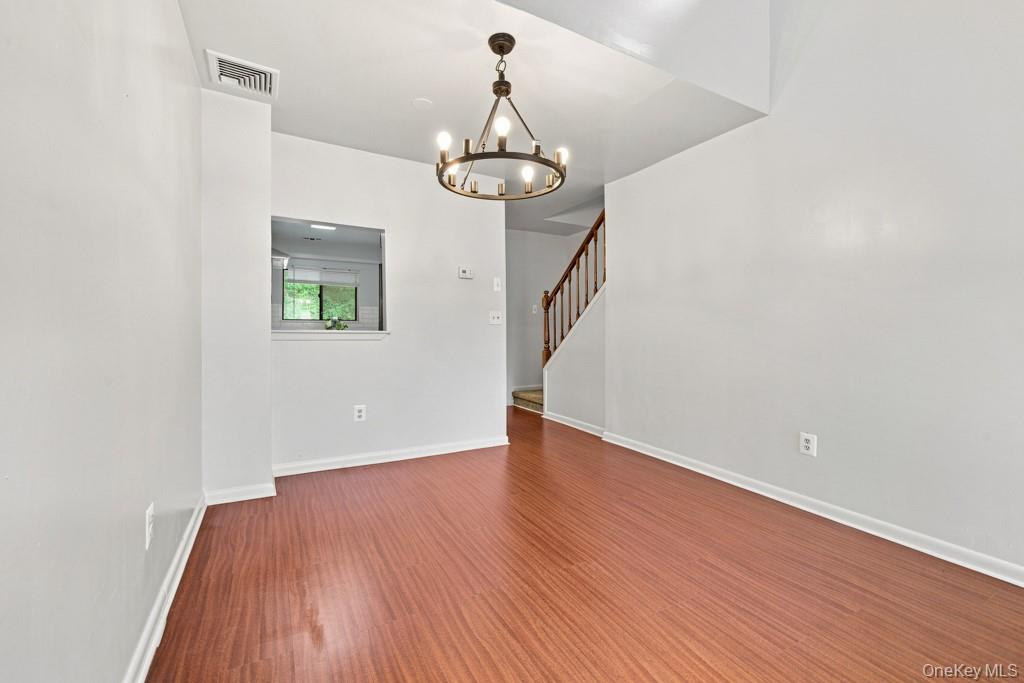 352 N Greeley Avenue Property Photo 13