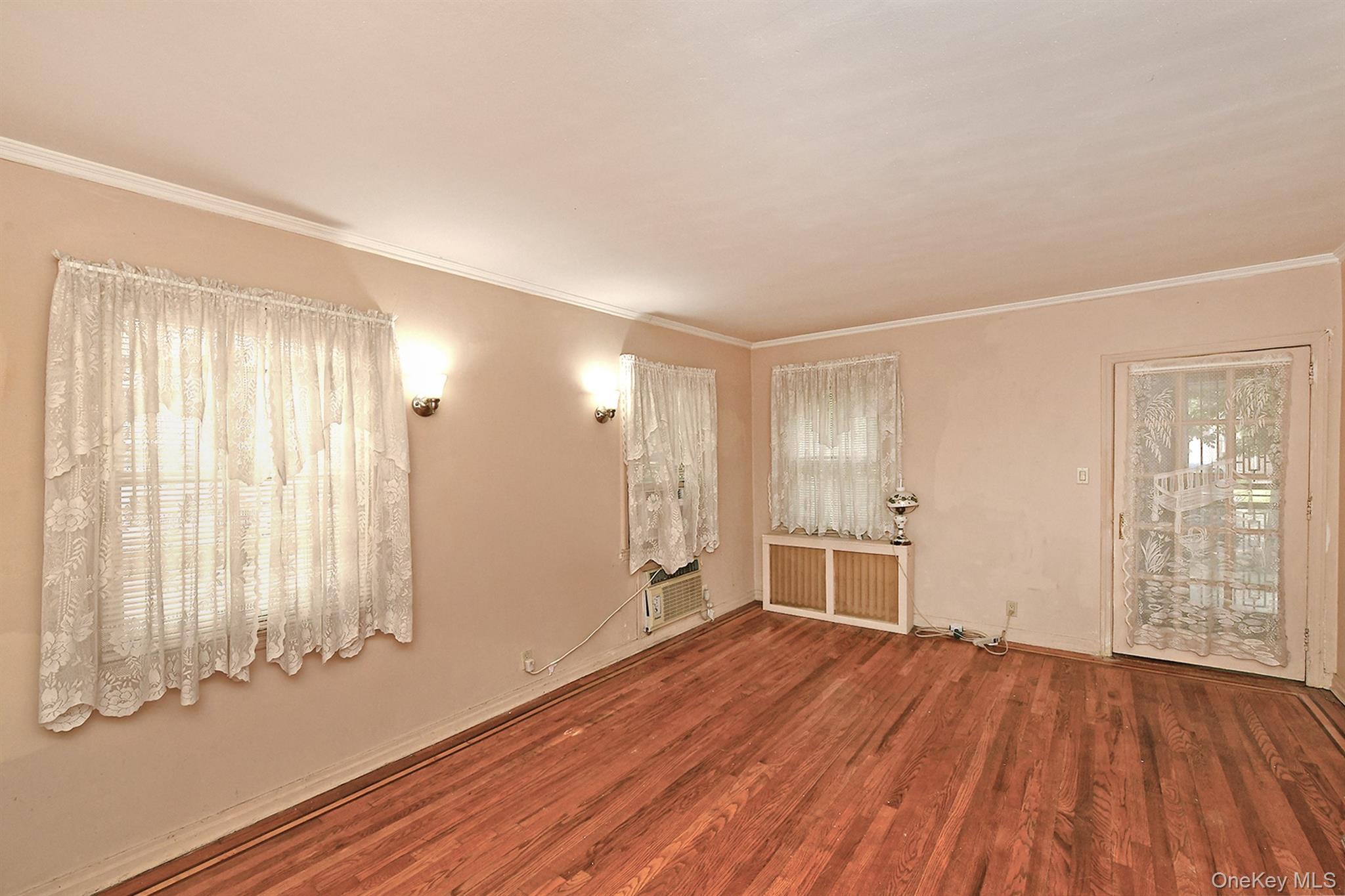 5832 219th Street Property Photo 7