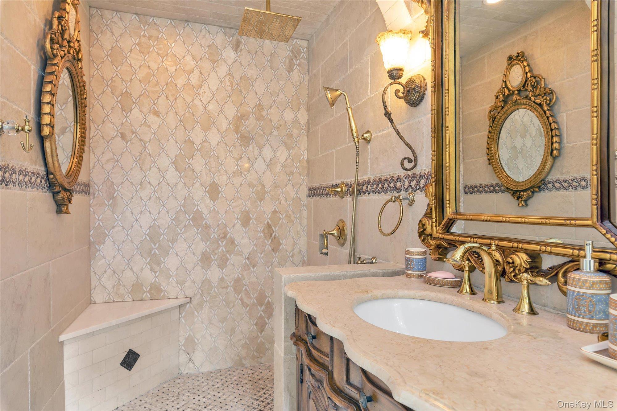 65 Threepence Drive Property Photo 18