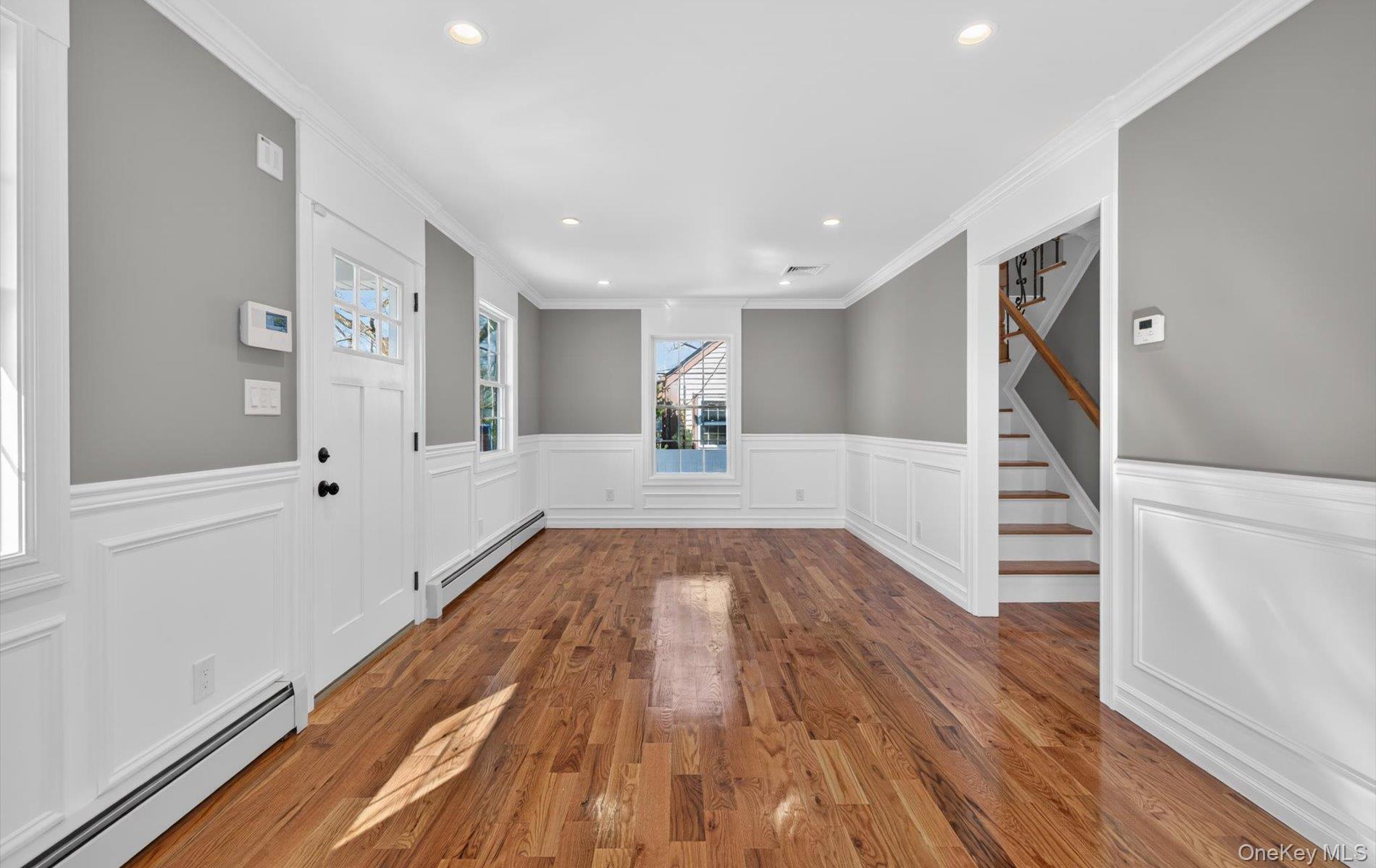 2461 Third Avenue Property Photo 3