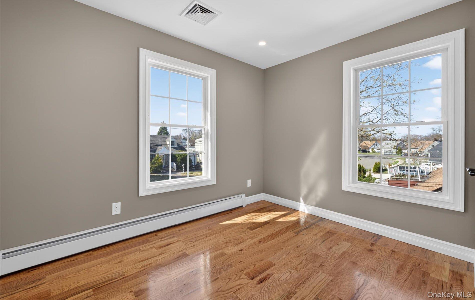 2461 Third Avenue Property Photo 16
