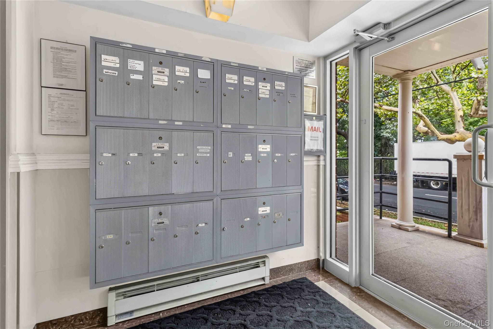 6434 Grand Central Parkway 1e Property Photo 6
