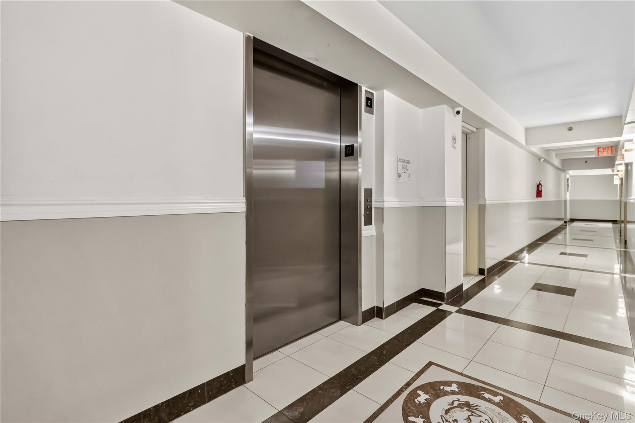 6434 Grand Central Parkway 1e Property Photo 7