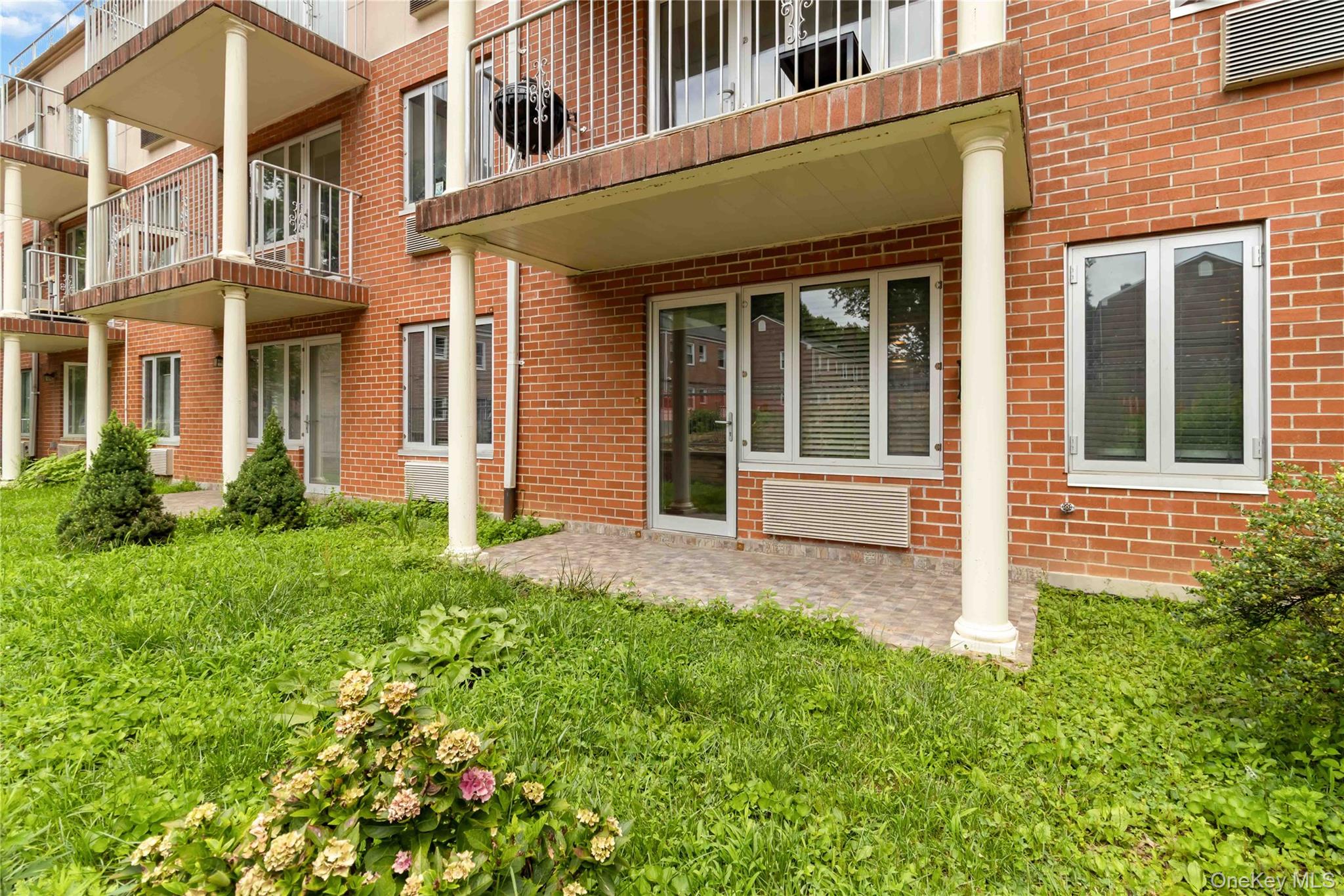 6434 Grand Central Parkway 1e Property Photo 30