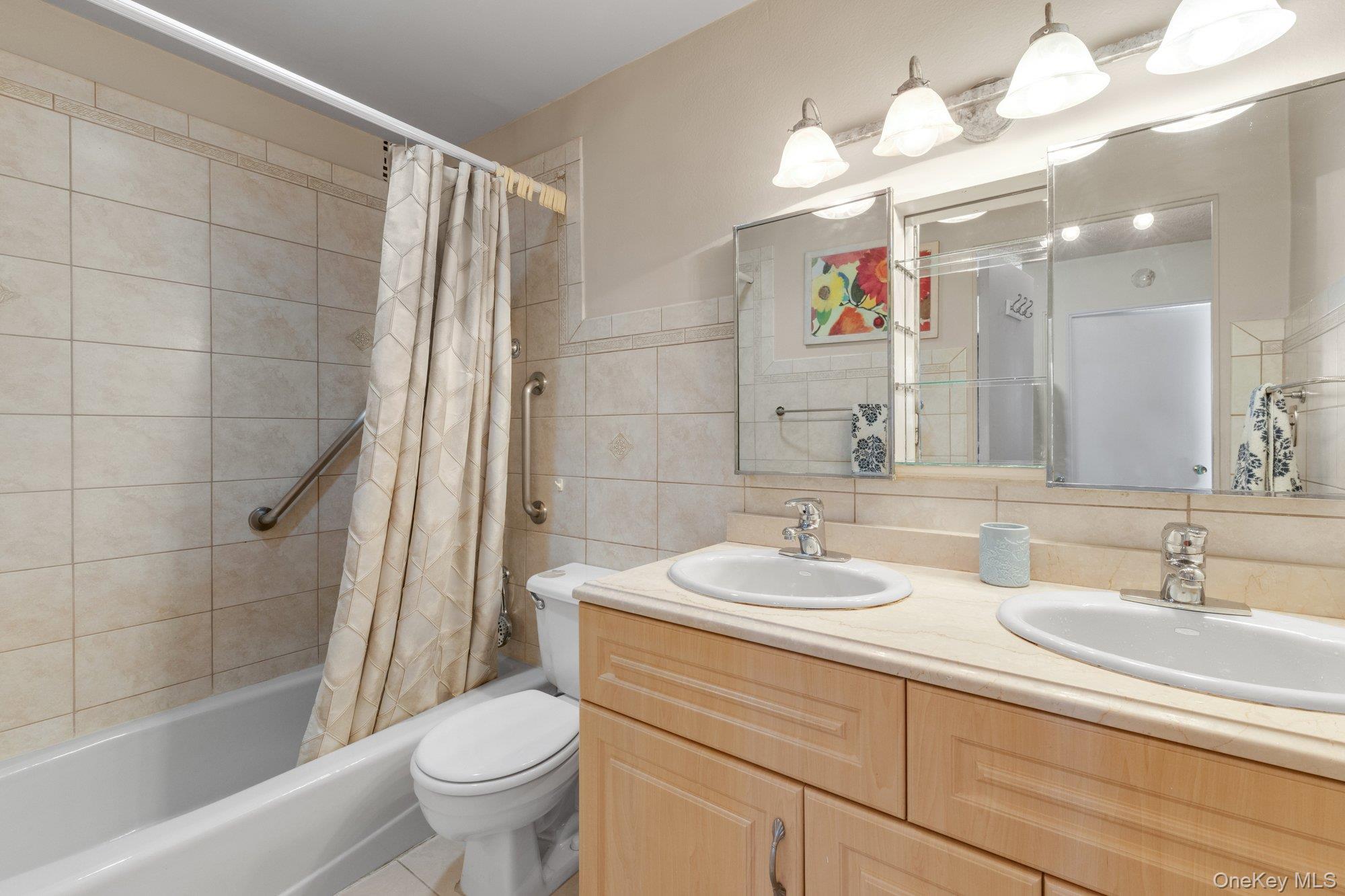 9-15 166 Street 3a Property Photo 10