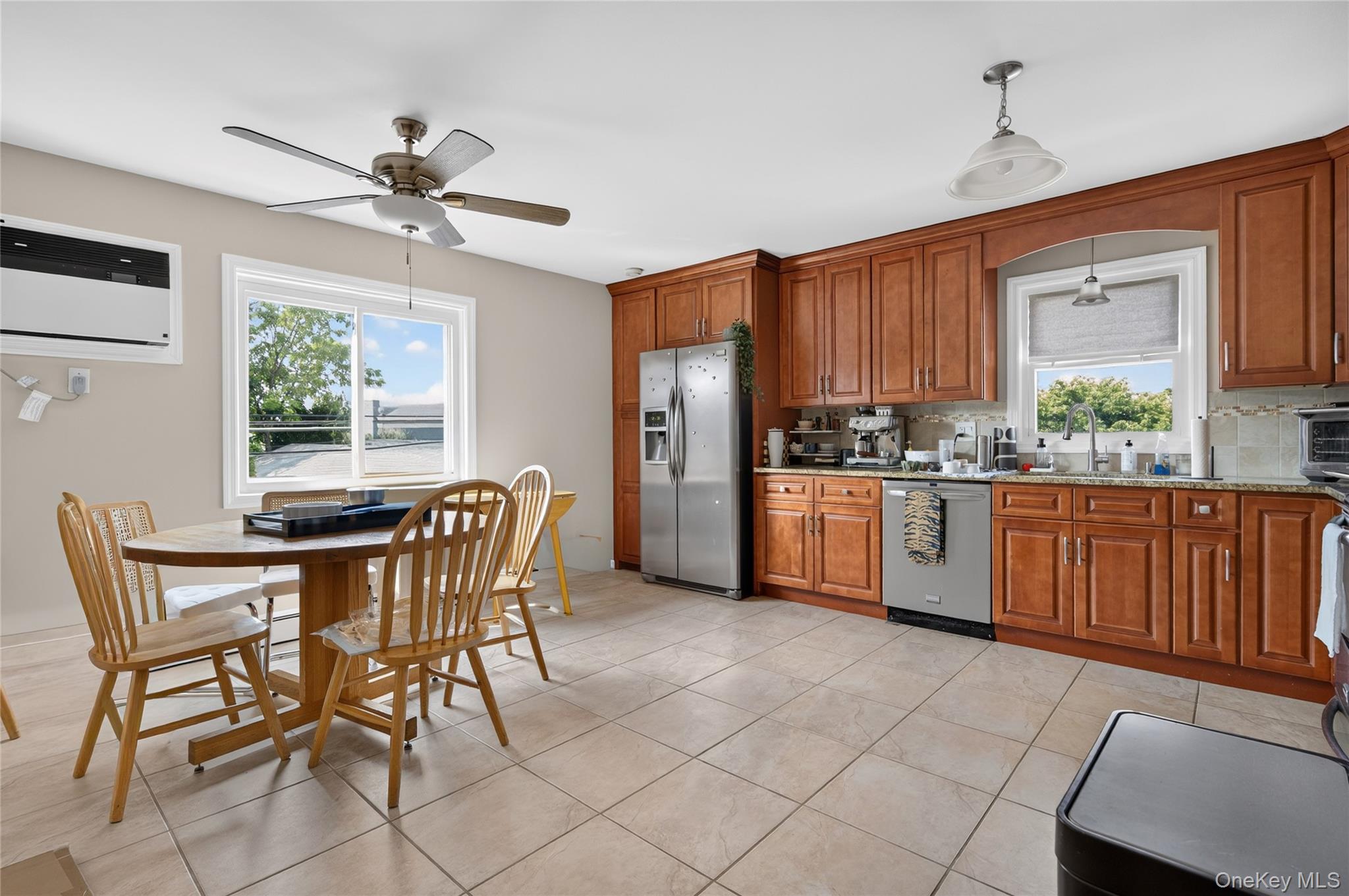 59 S Grand Street Property Photo 6