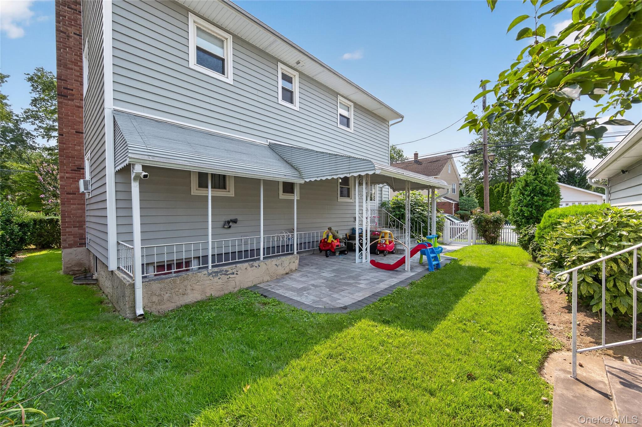 59 S Grand Street Property Photo 11
