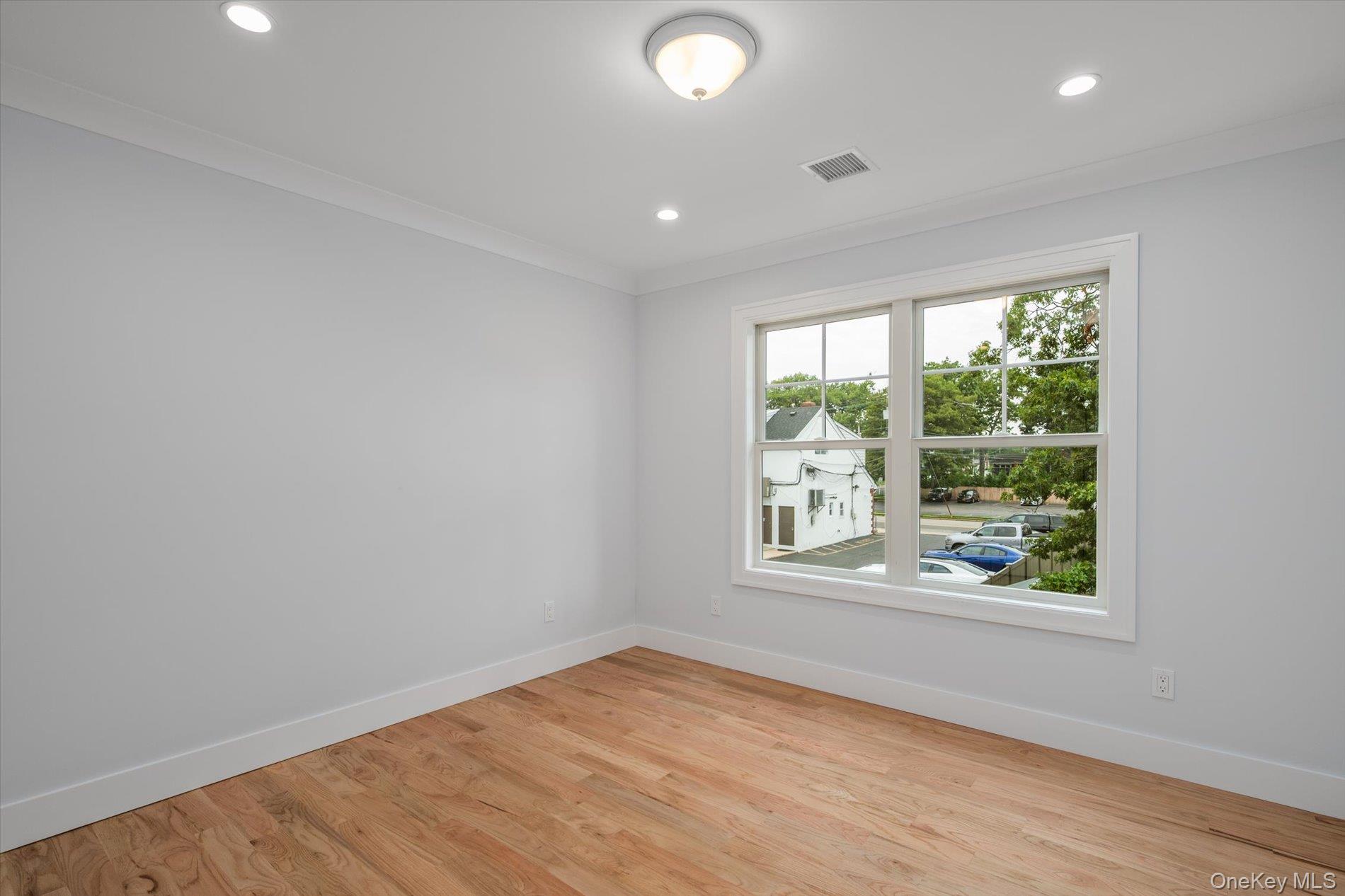 111 Jackson Avenue Property Photo 22