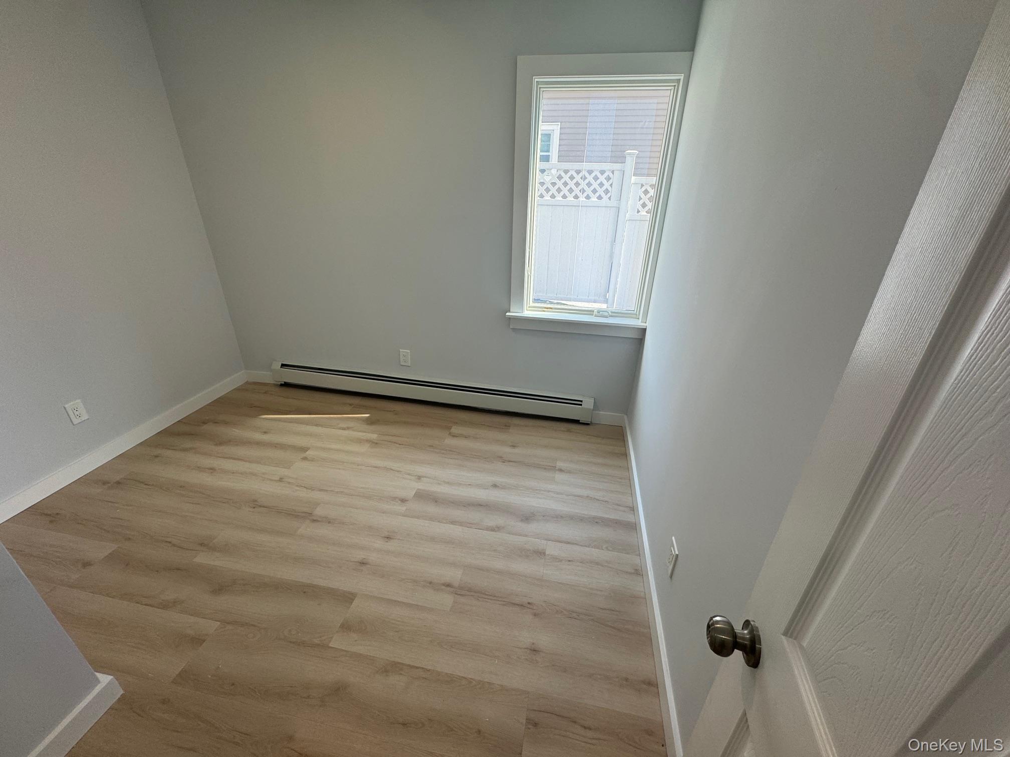 34 Bush Avenue 2r Property Photo 7
